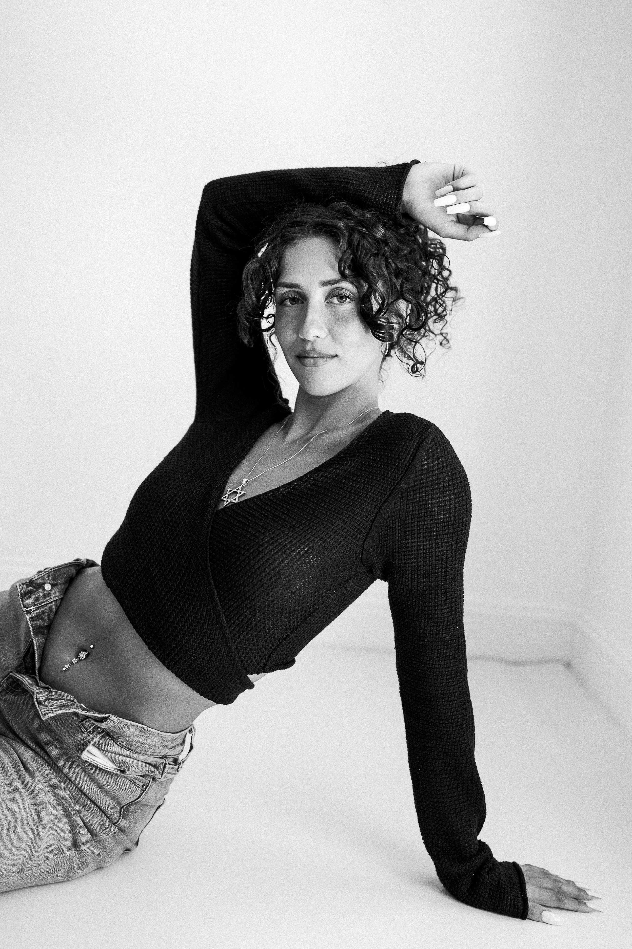 J. Rawnoir- Portrait photography by Daria Paliy.Timeless black&white portraits of women in NYC area