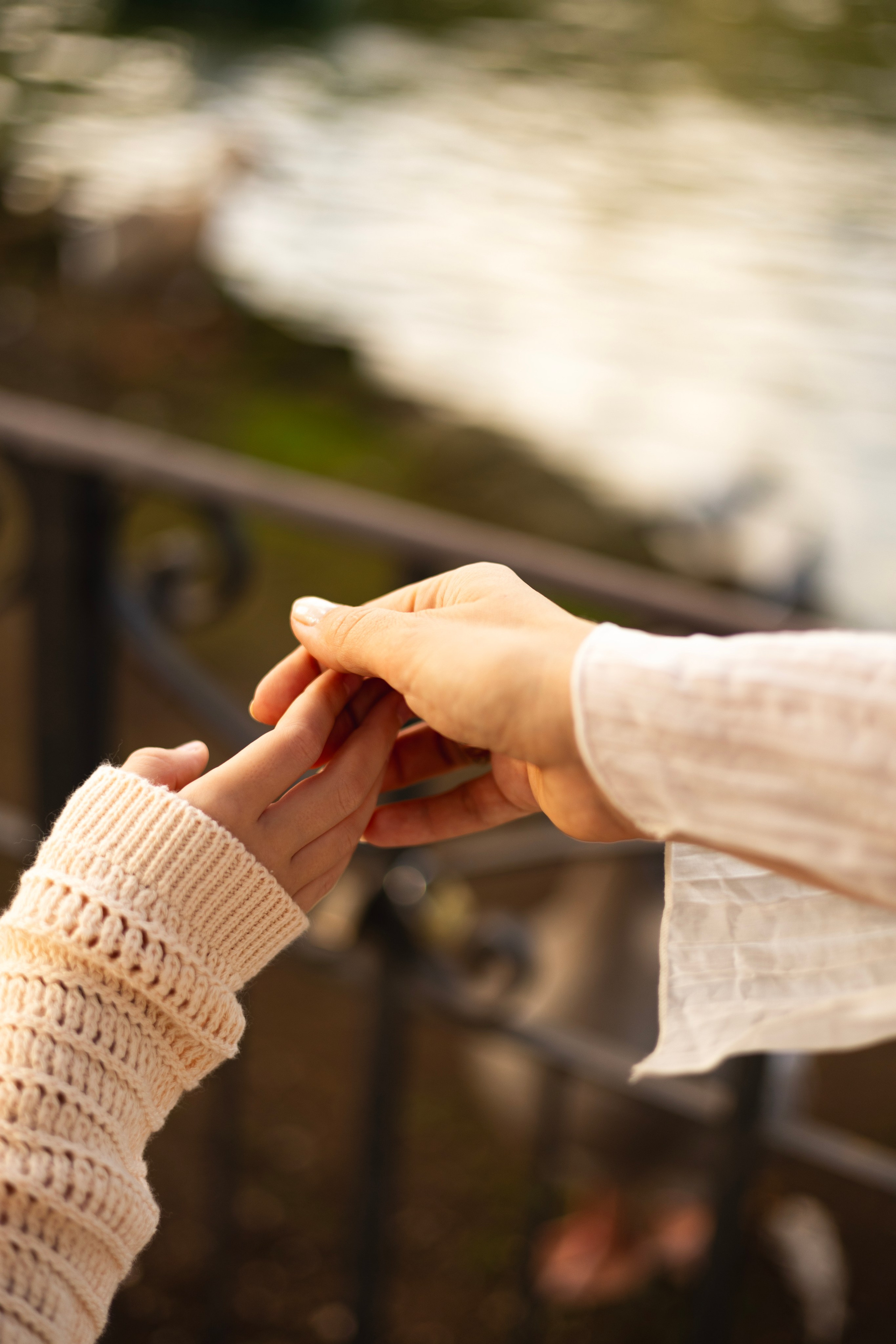 FAMILY. Hi! My name is Irena, and I’m a professional photographer specializing in family photography, love stories, and individual photoshoots