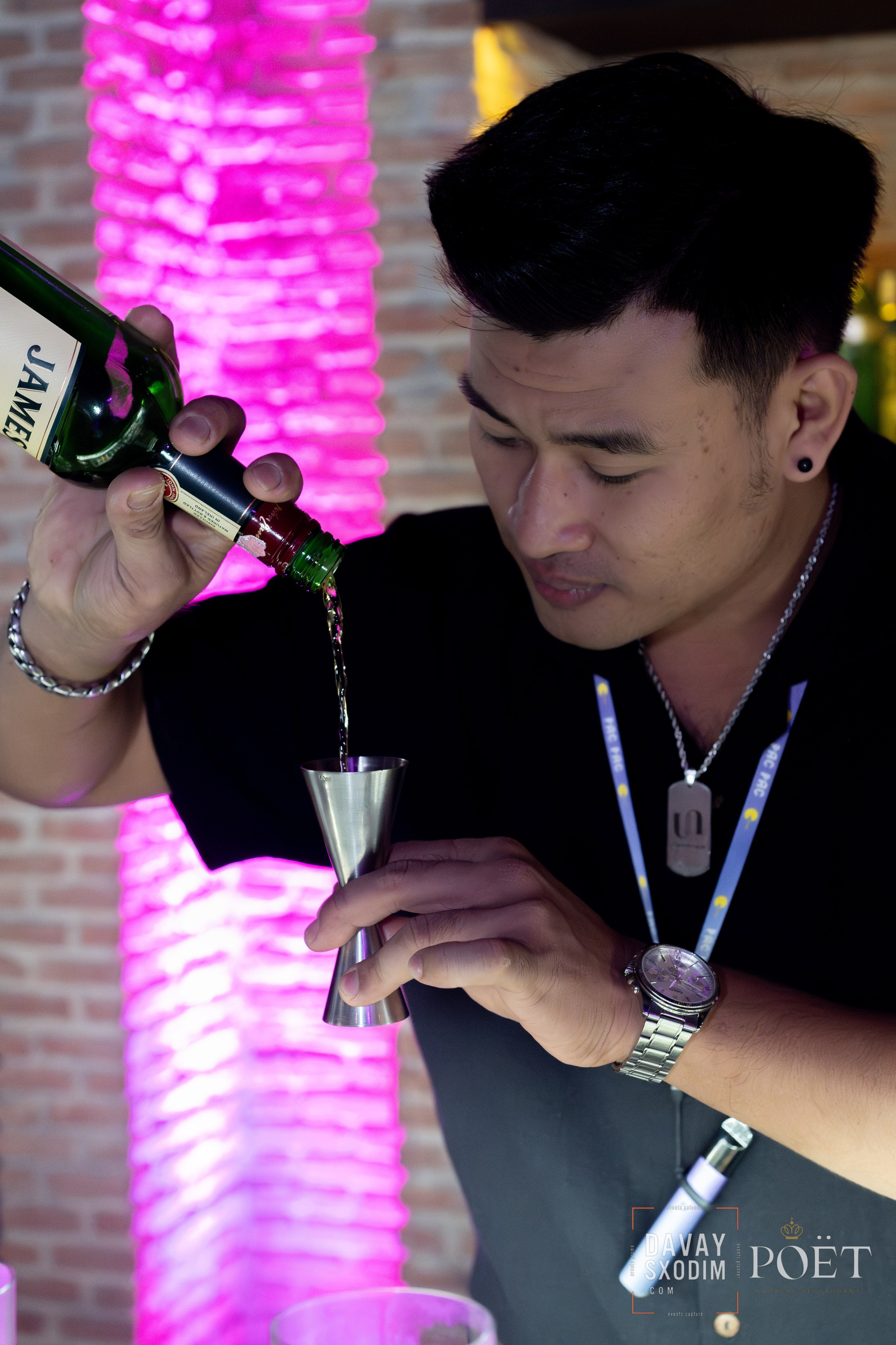 Ночь караоке | Фоторепортаж | Видеорепортаж | Афиша | DAVAYSXODIM.com PHUKET. АФИША|ФОТОРЕПОРТАЖИ|ИВЕНТЫ|ПХУКЕТ