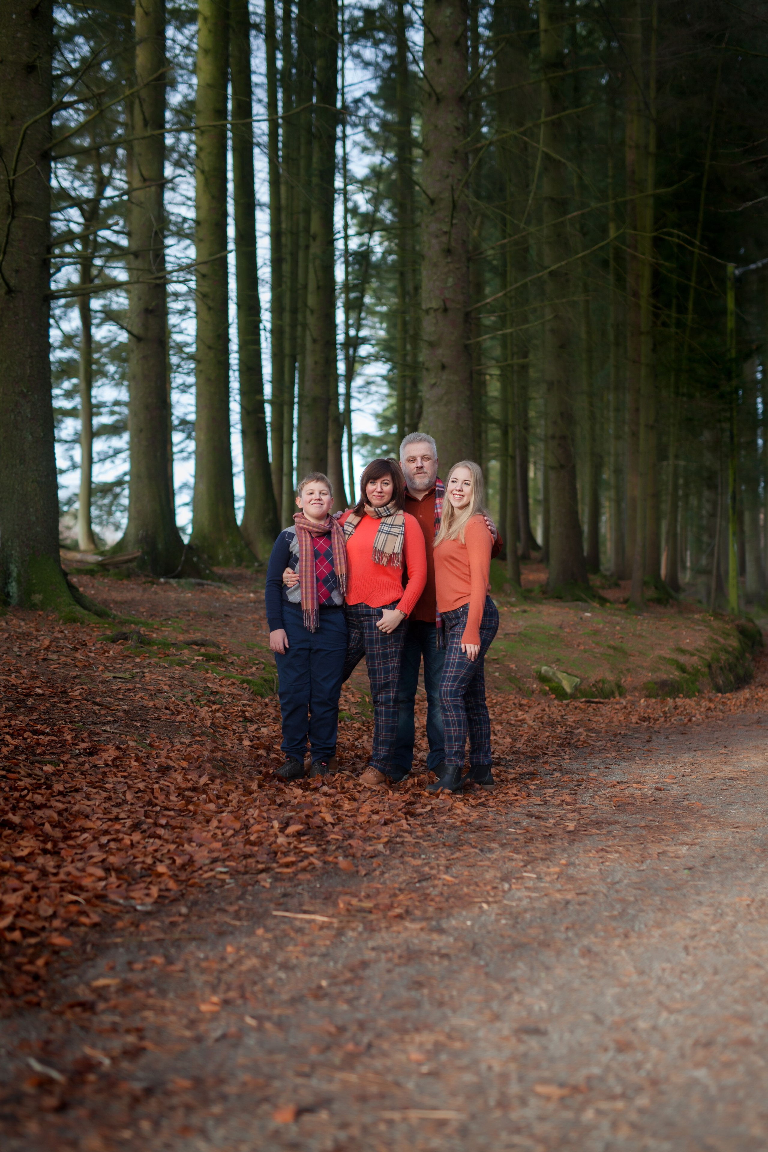 Gold october. Family and real state photographer in Haugesund Dina Vikra