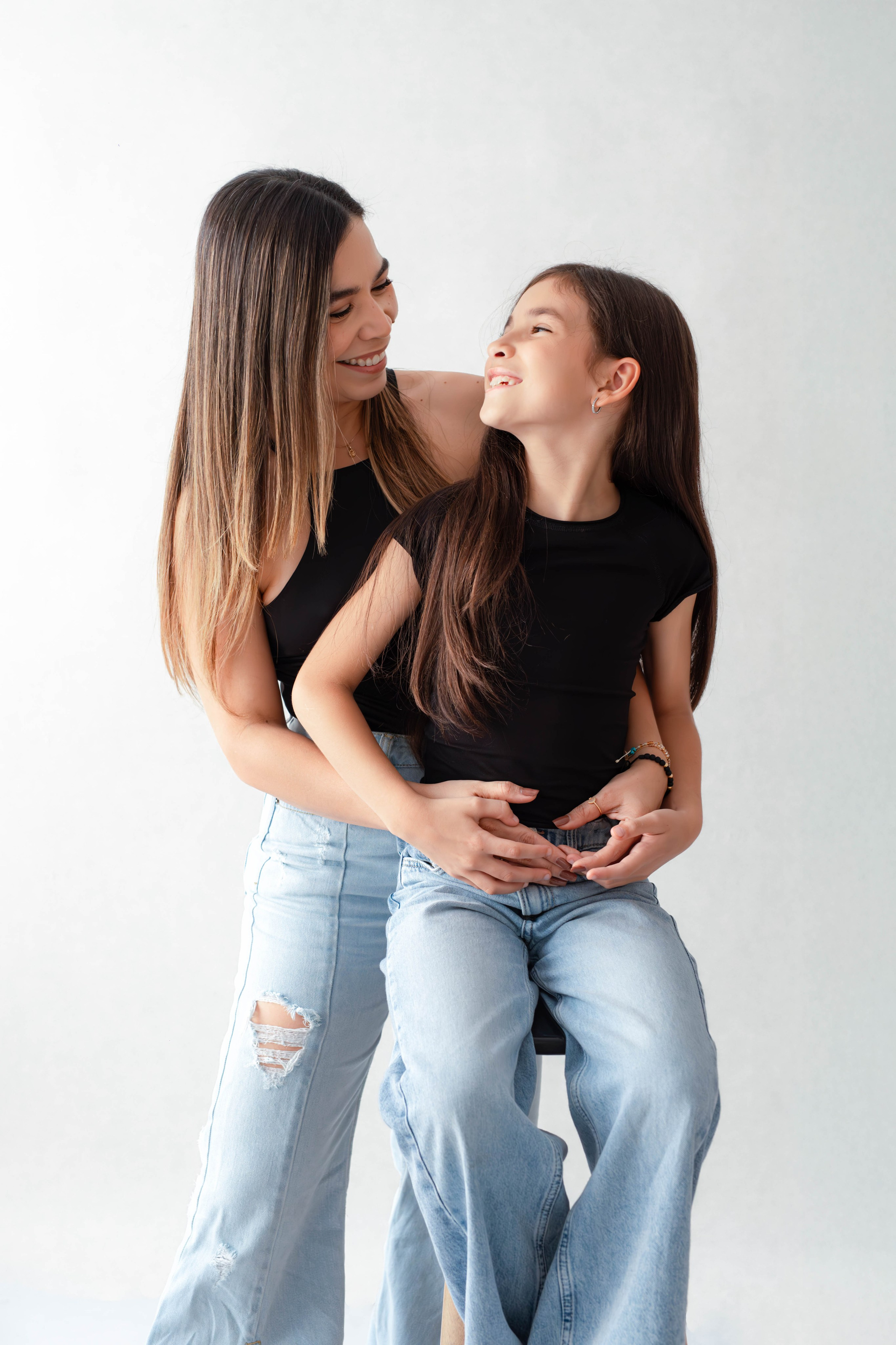 Mamá e hija. Rose Miranda - Fotógrafa de niños y familias en Barranquilla
