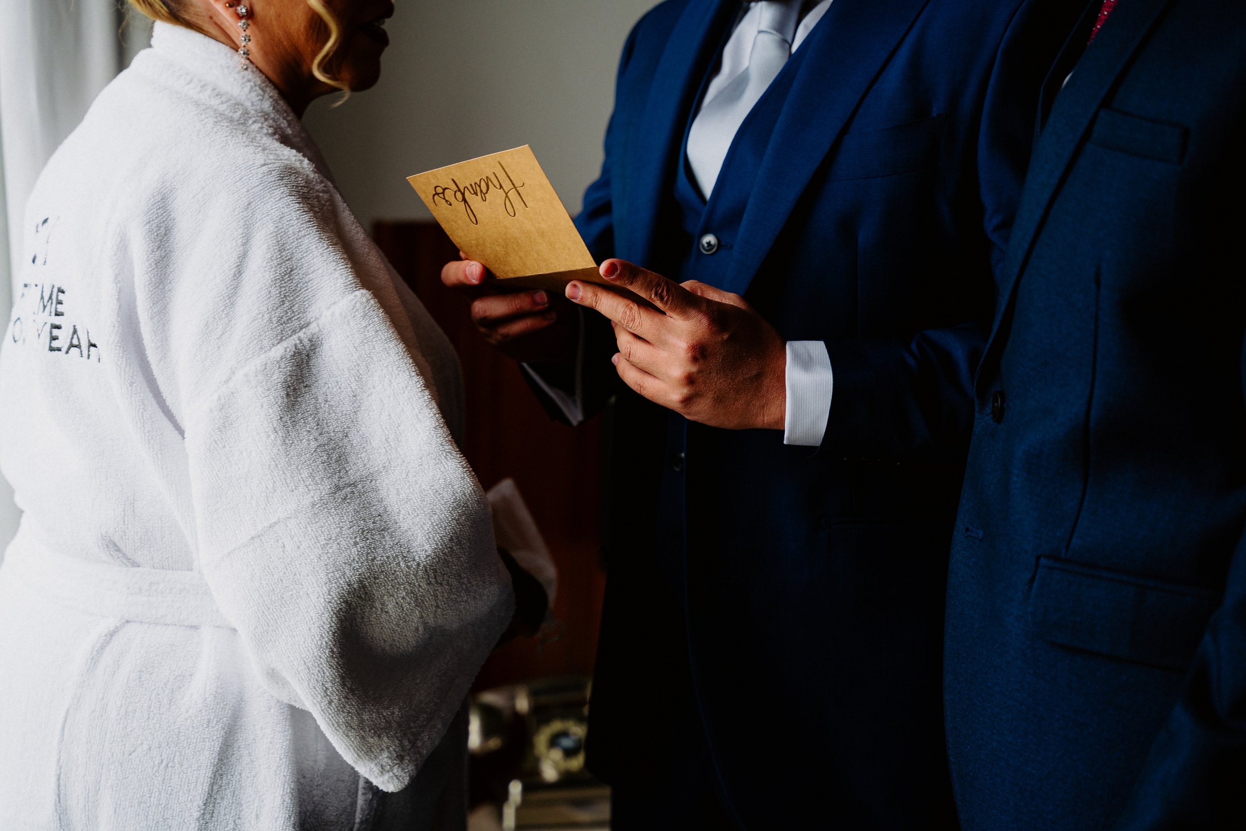 Perspectiva del novio. Fotógrafo de Bodas en Lima | Ronhy Altamirano. Fotografía narrativa y cinematográfica para bodas, quinceañeras y eventos exclusivos
