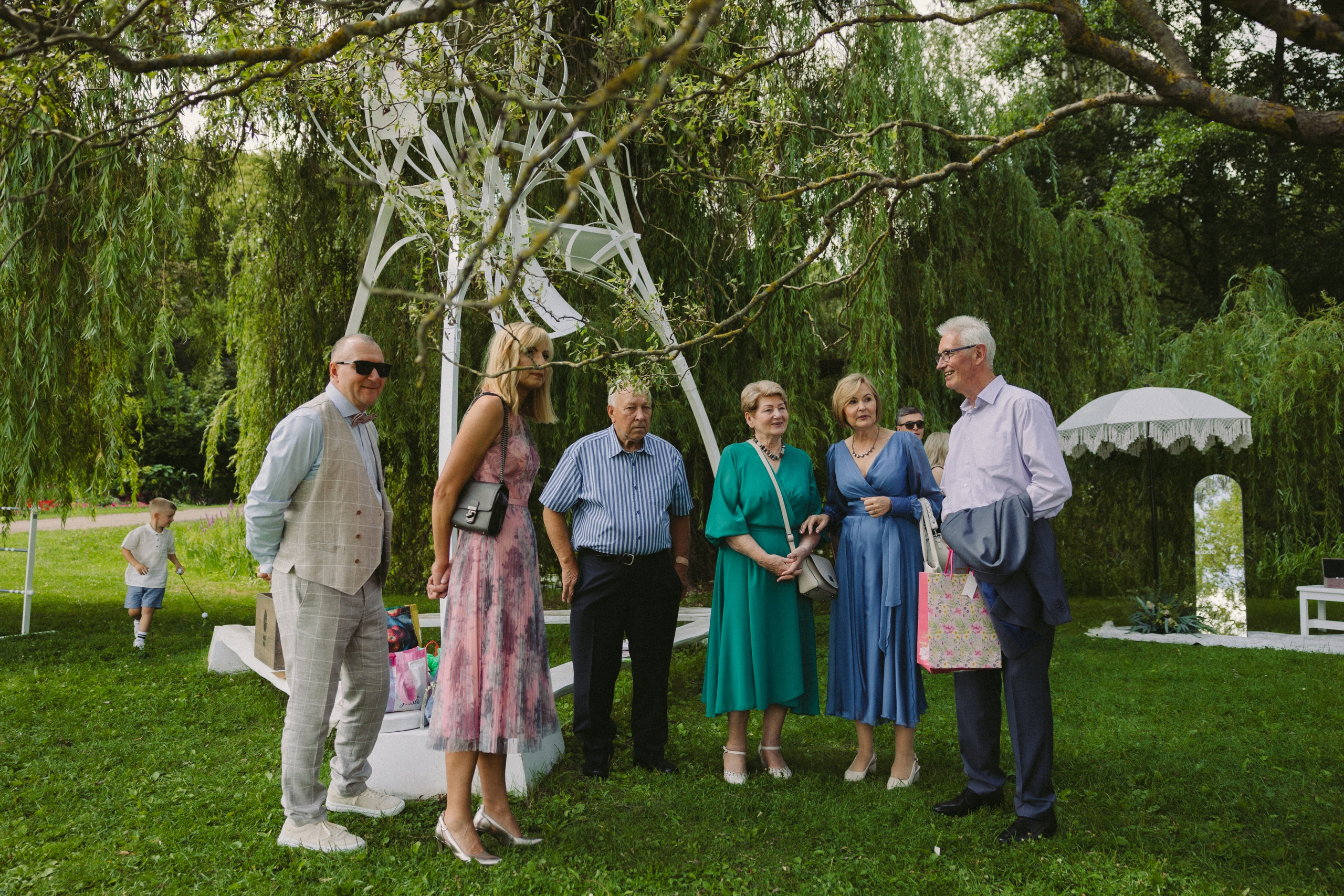 Ieva ir Martynas | Vestuvės Kauno botanikos sode. Vestuvių ir šeimų fotografė Lena Bondarenko / belove photo