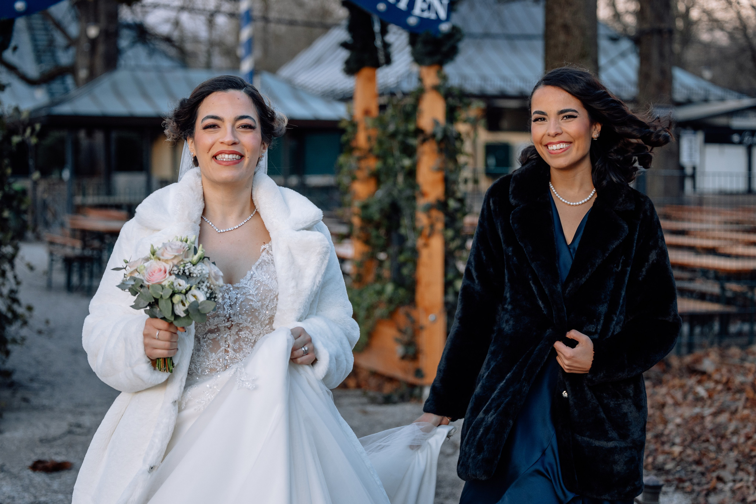 Emotionale Trauung im Herzen von München | Mandlstraße Schwabing. Hochzeitsfotograf München Taufe Familienfotograf Tanja Mauke