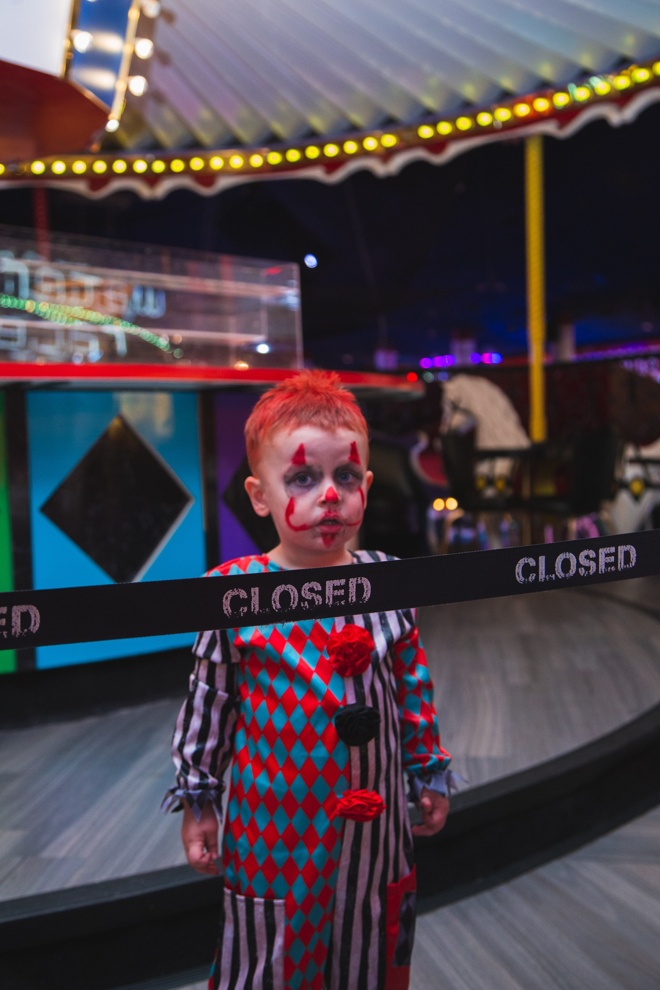 Crazy clowns. Wedding & elopement photographer Viktoriya Kravtsov. Las Vegas