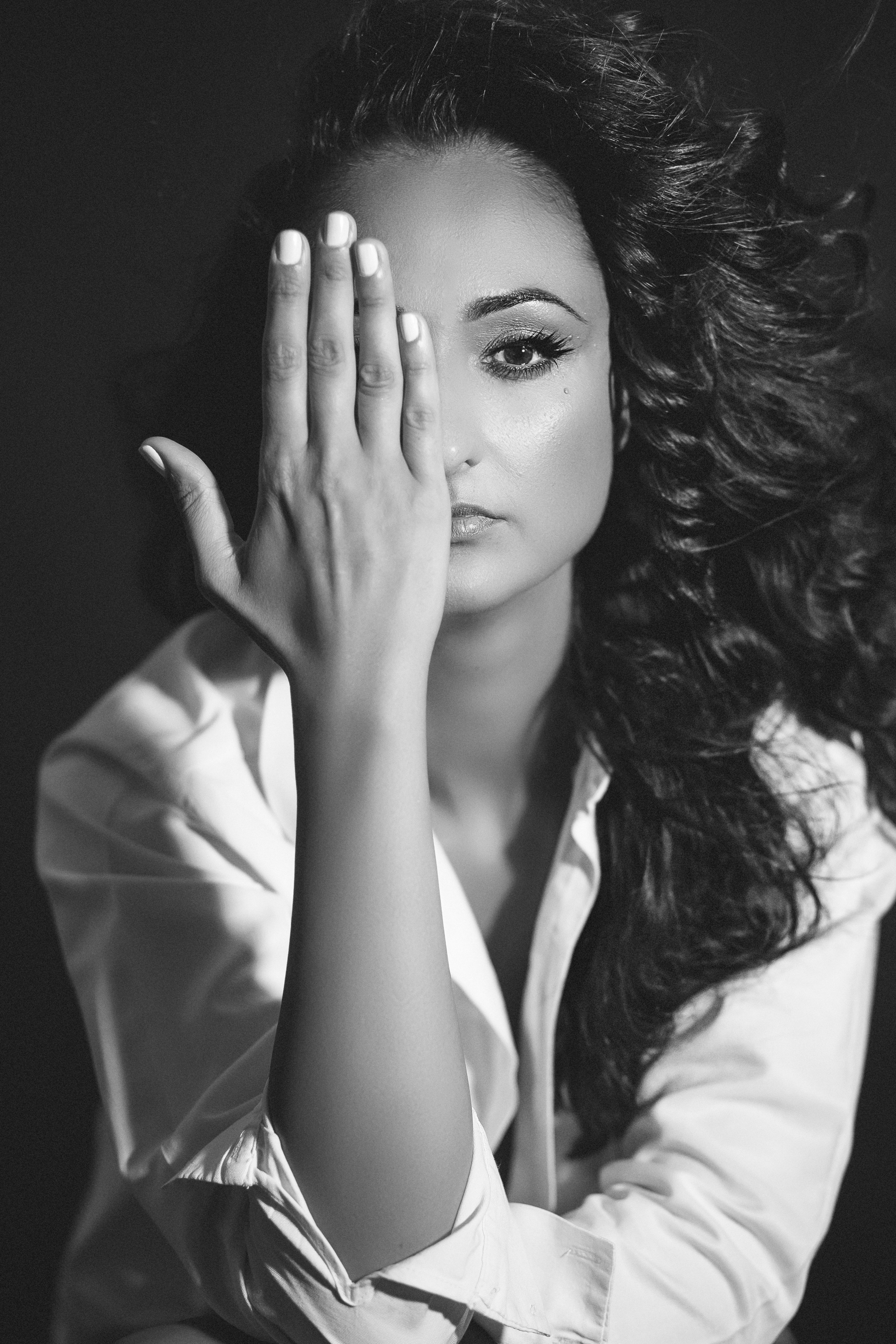 Elena Mascan – Fotograf newborn, maternitate, portret, smash the cake & branding personal | La Femme Studio Photograpy|Constanţa