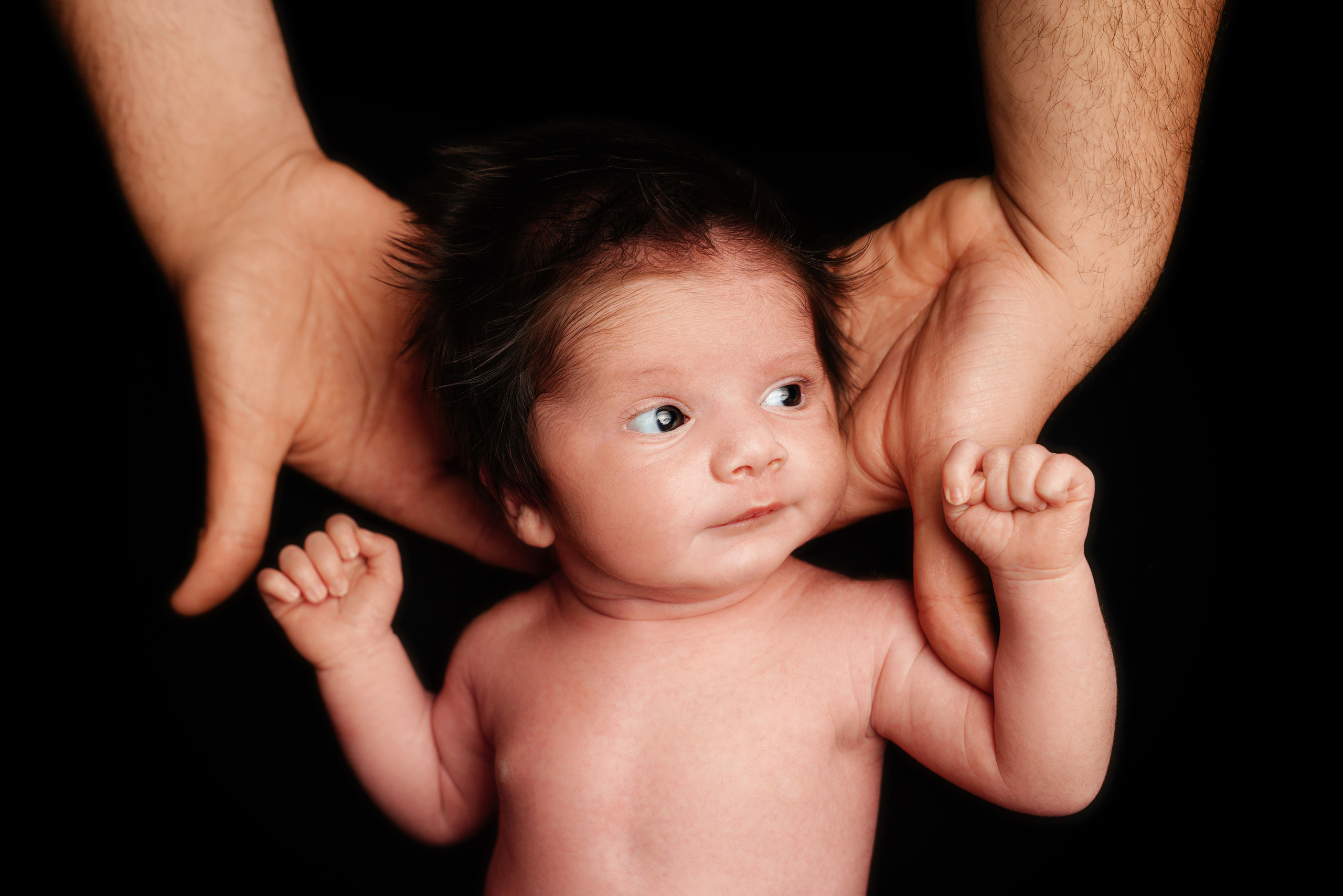 Splash-Seite mit Fotos des Fotografen. Neugeborenenfotografin und Retoucher in Augsburg Nastassia Schneider