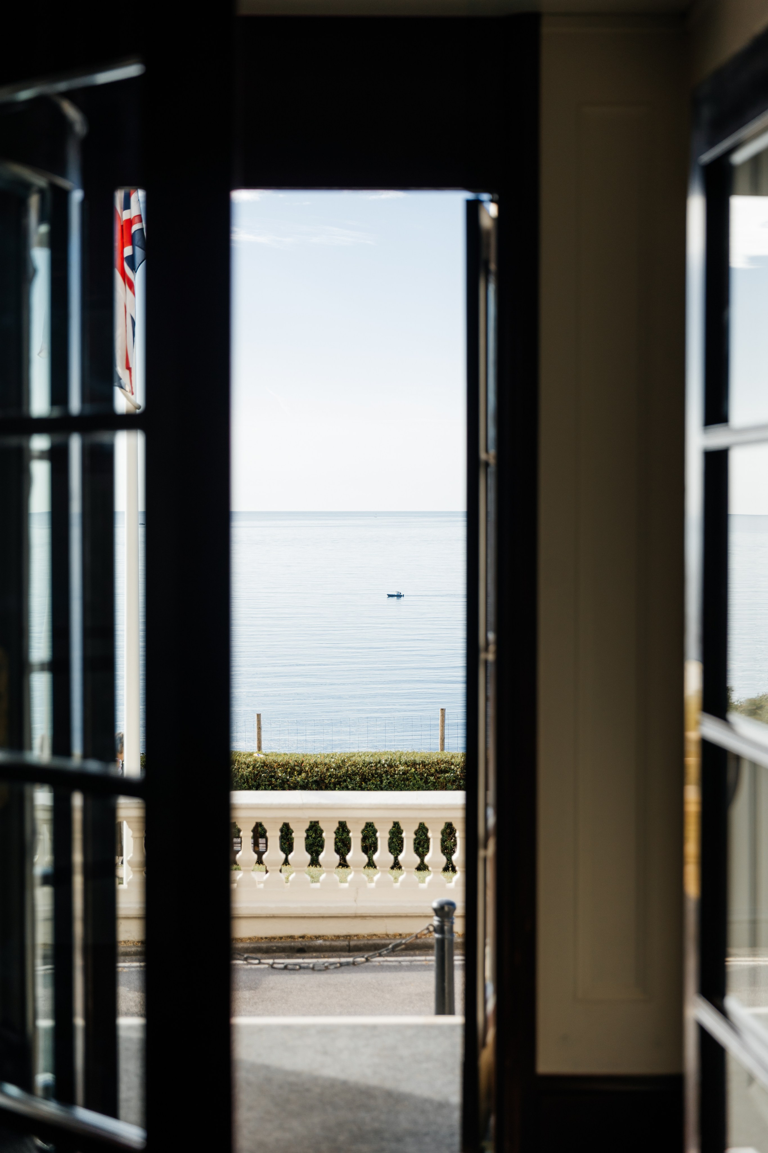 Alejandra & Jason. Bournemouth Highcliff Marriott Hotel. Timeless Wedding & Events Photography. Based in London, working across Europe