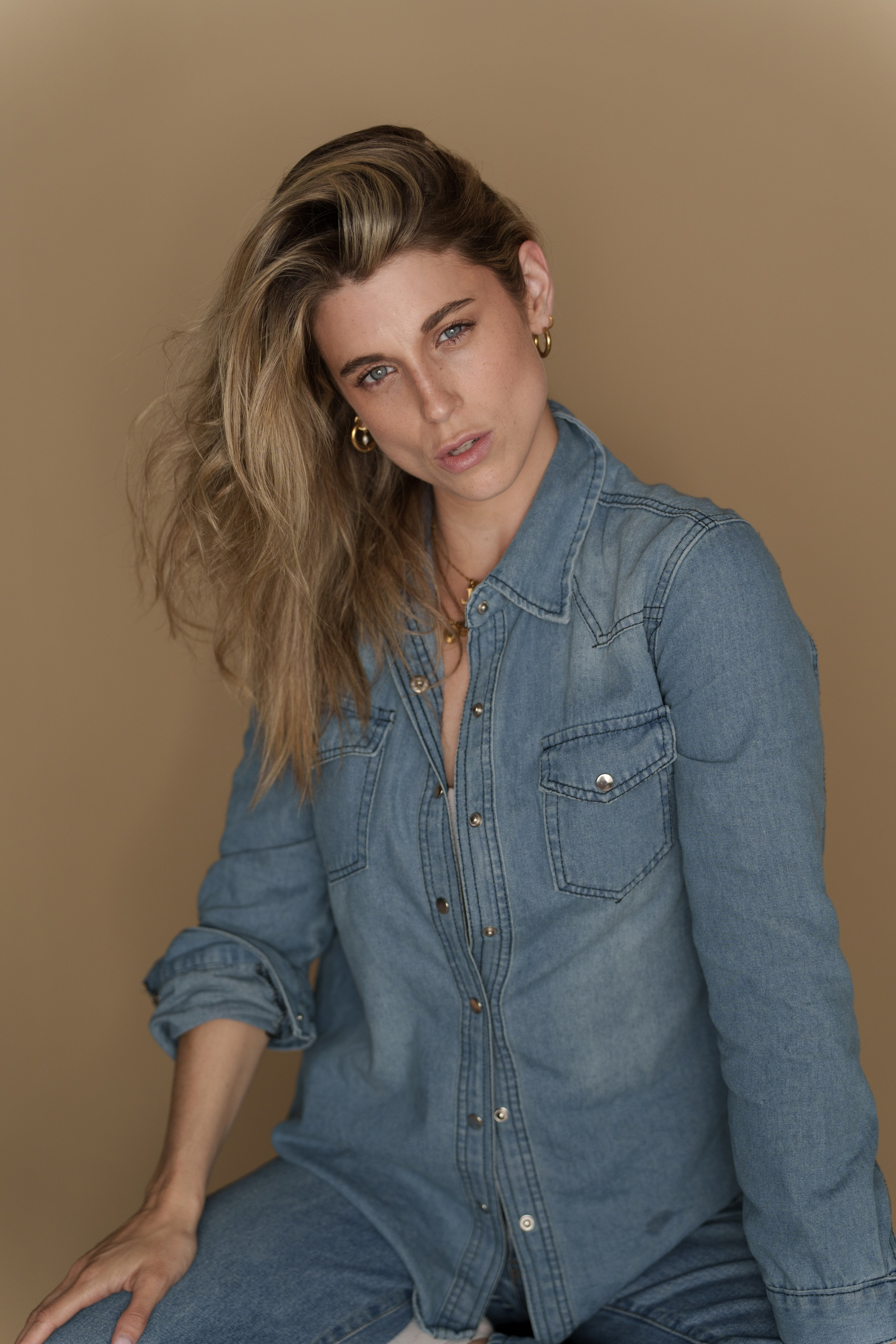 „Kölsch&Shoot“ in Cologne w/ Lisa (Set #2). URBANSTREETFILES.ART