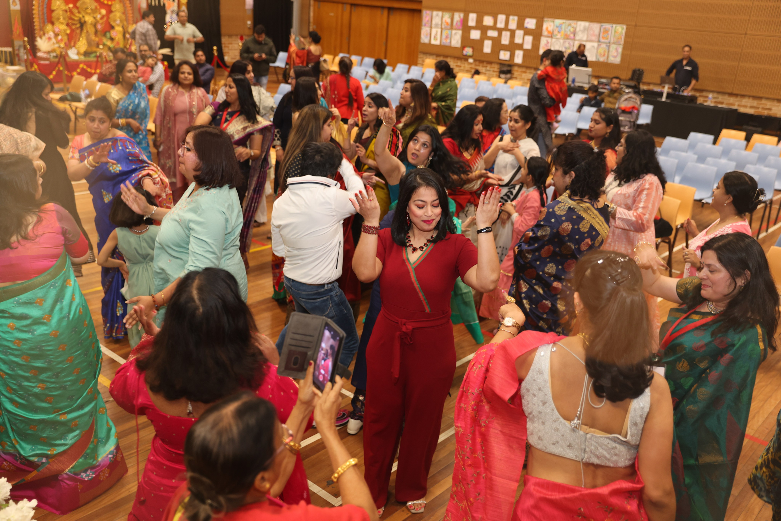 Arohan Sydney. MHCreative is family-oriented photographer based in SYDNEY