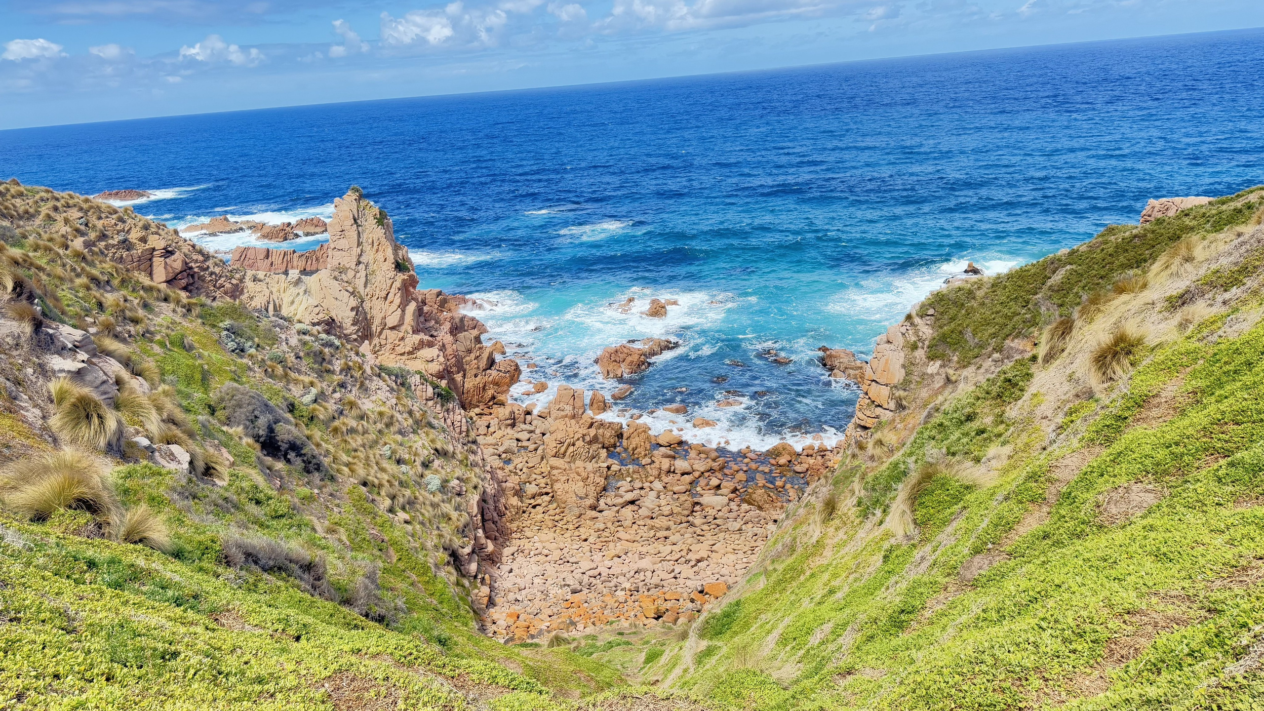 WallMuse. MHCreative is family-oriented photographer based in SYDNEY