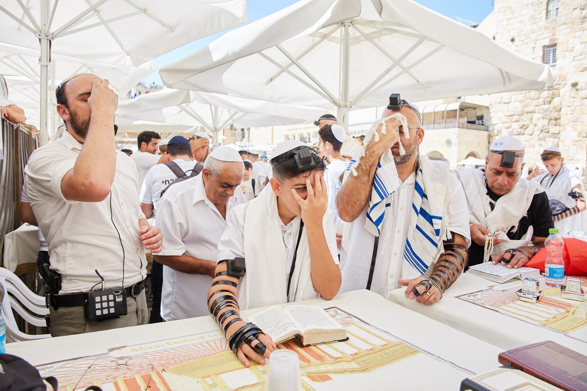 Бар-мицва на Котеле. Портретный и репортажный фотограф в Израиле Рома Бирман