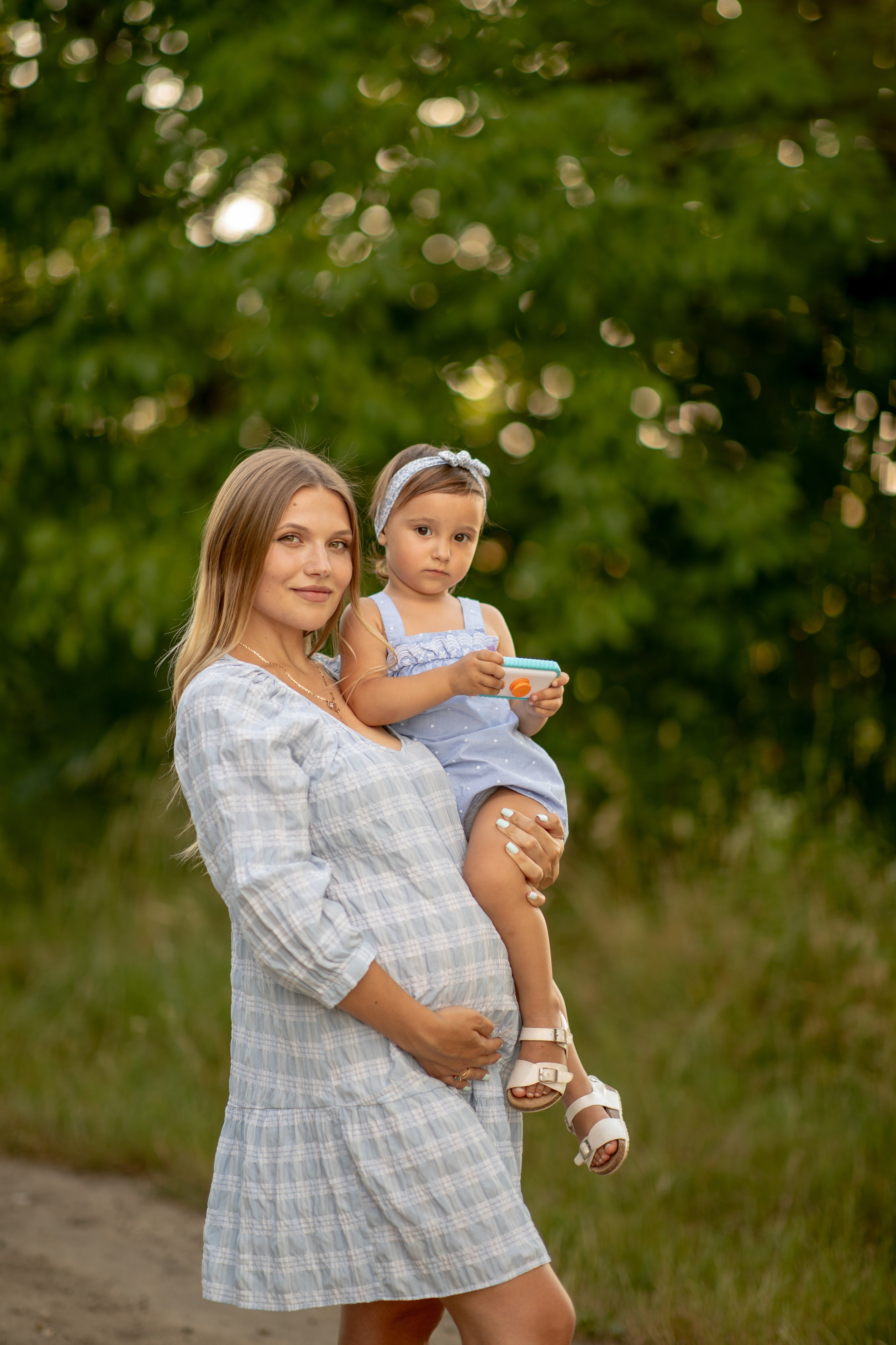 Family photo Maria si Elenica. N.D.photograph - fotograf de familie și portrete în Republica Moldova