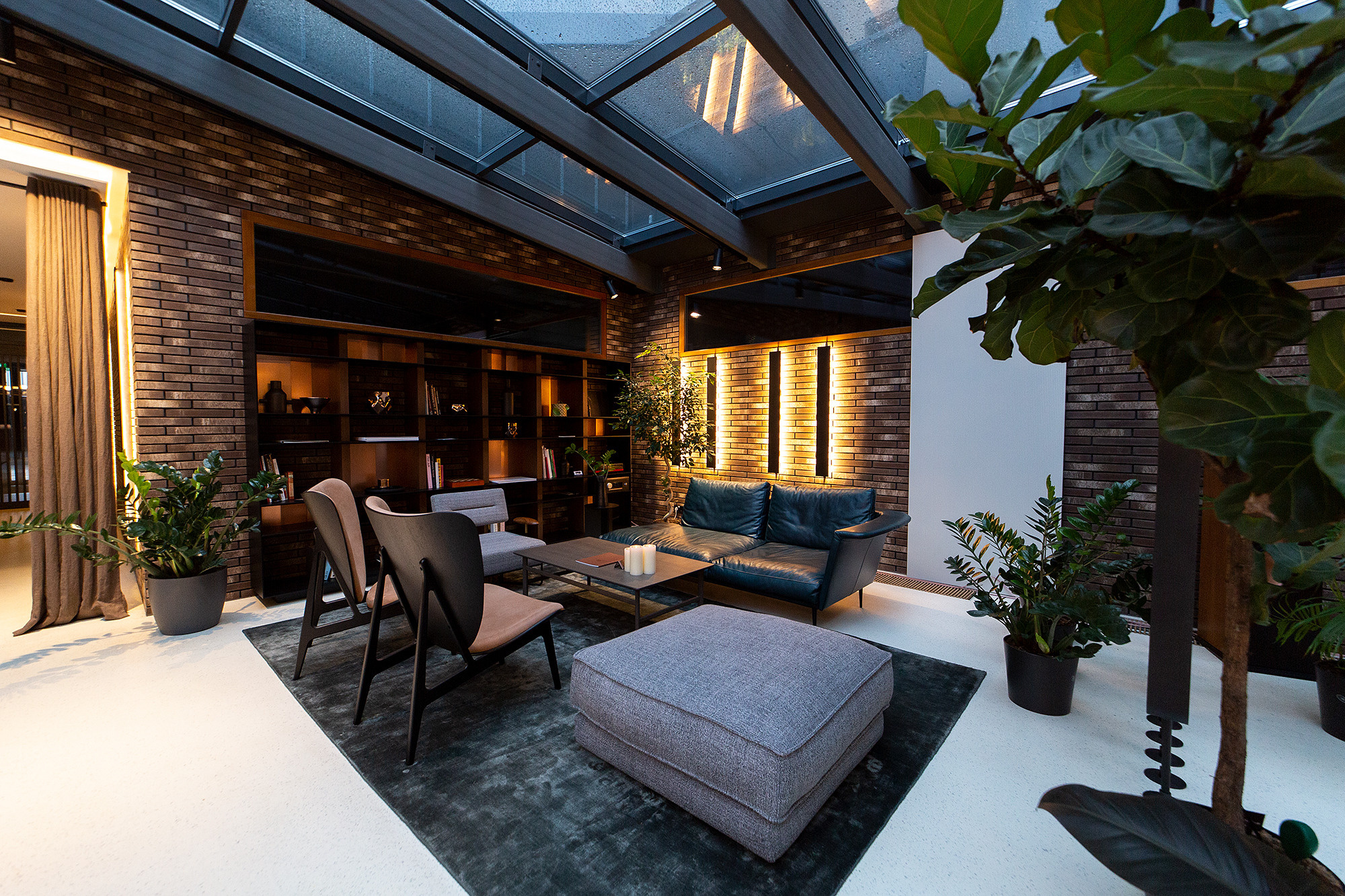 LOFT & ROSEGOLD. Wedding, portrait & event photographer in Riga, Latvia