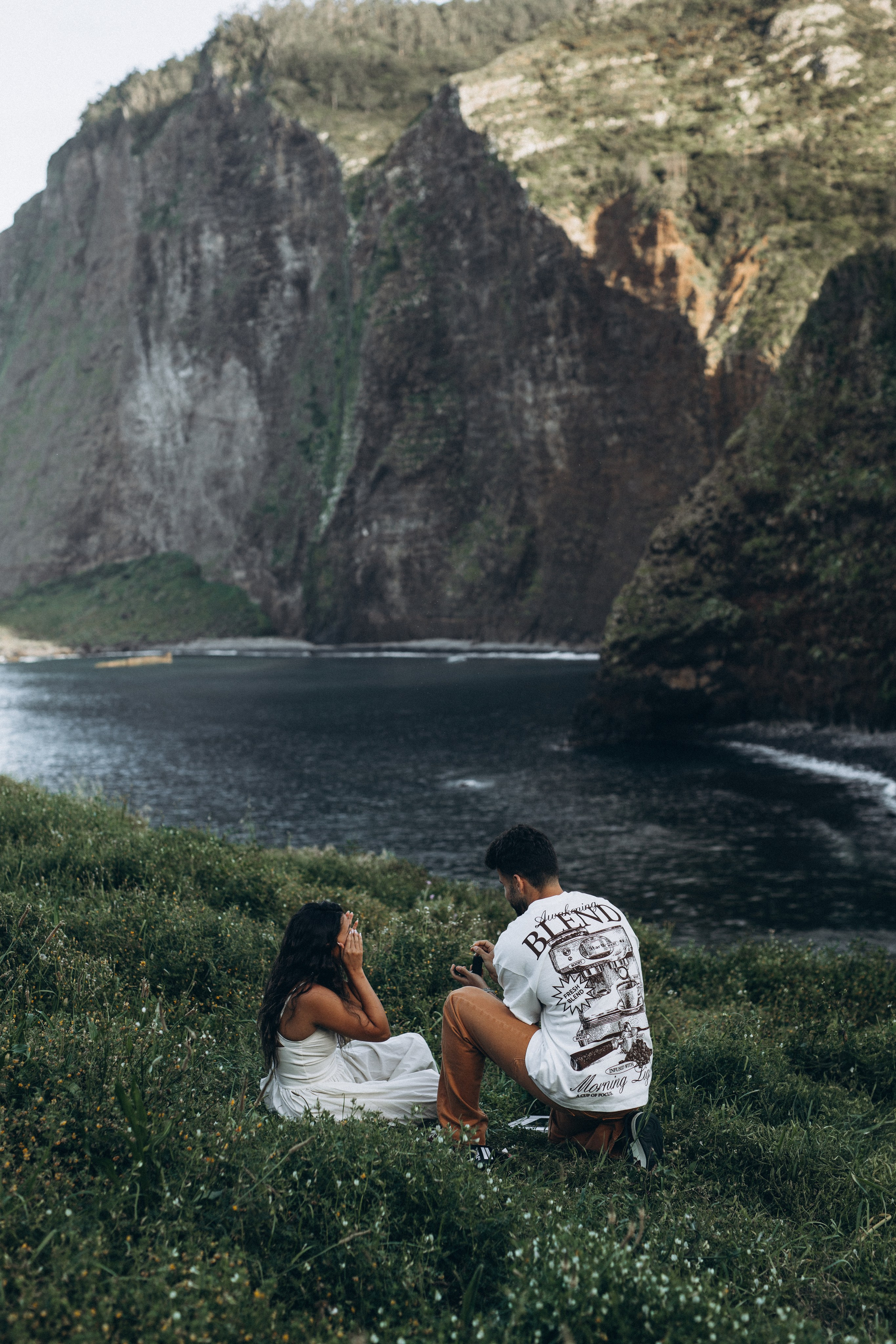 Romantic proposal session on Madeira cliffs