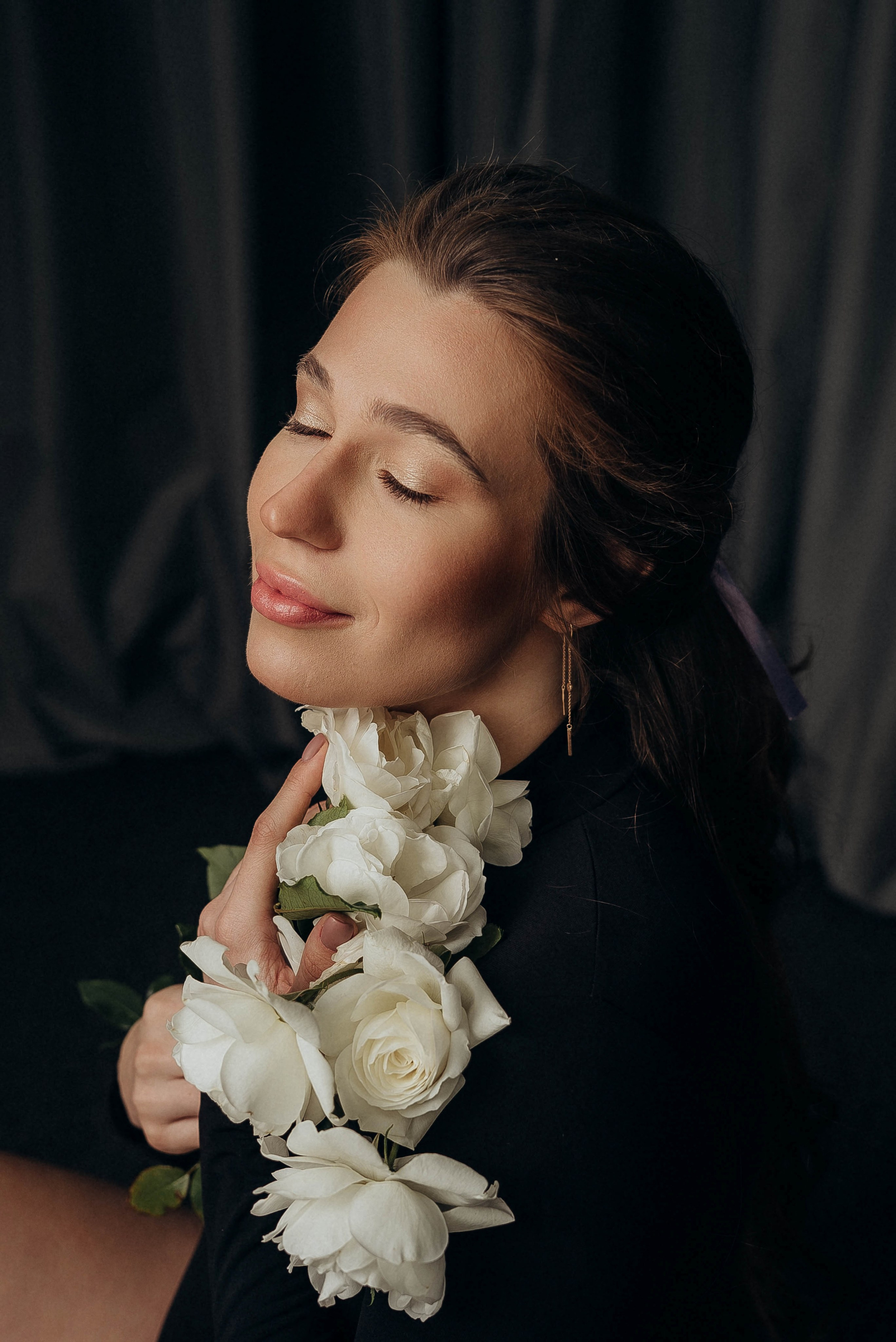 Фотосессия беременной в студии и возле моря. Портретный и семейный фотограф в Лимассоле Кипр Анна Руссу