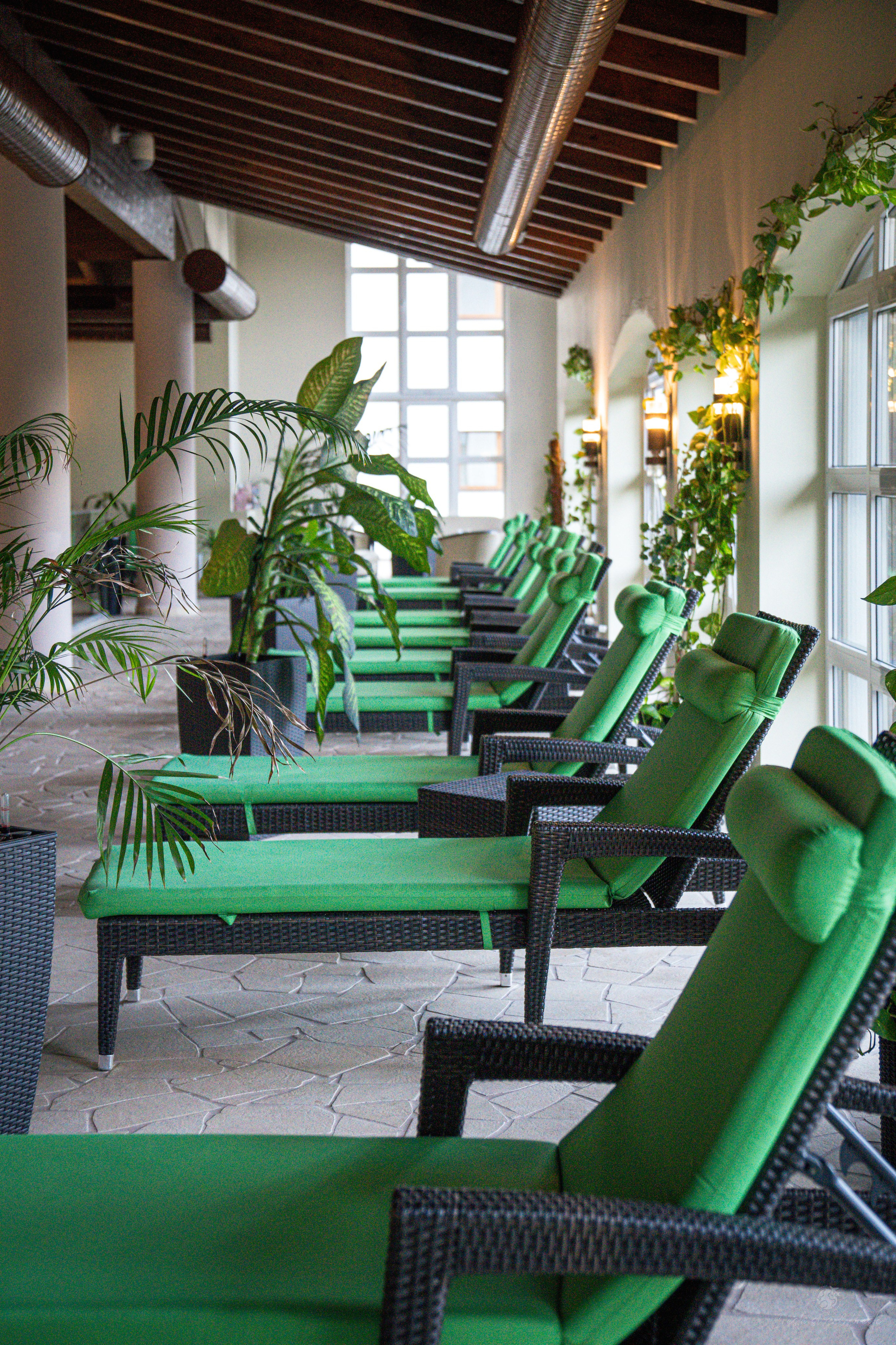 Ana Hotels. Creste si calatoreste