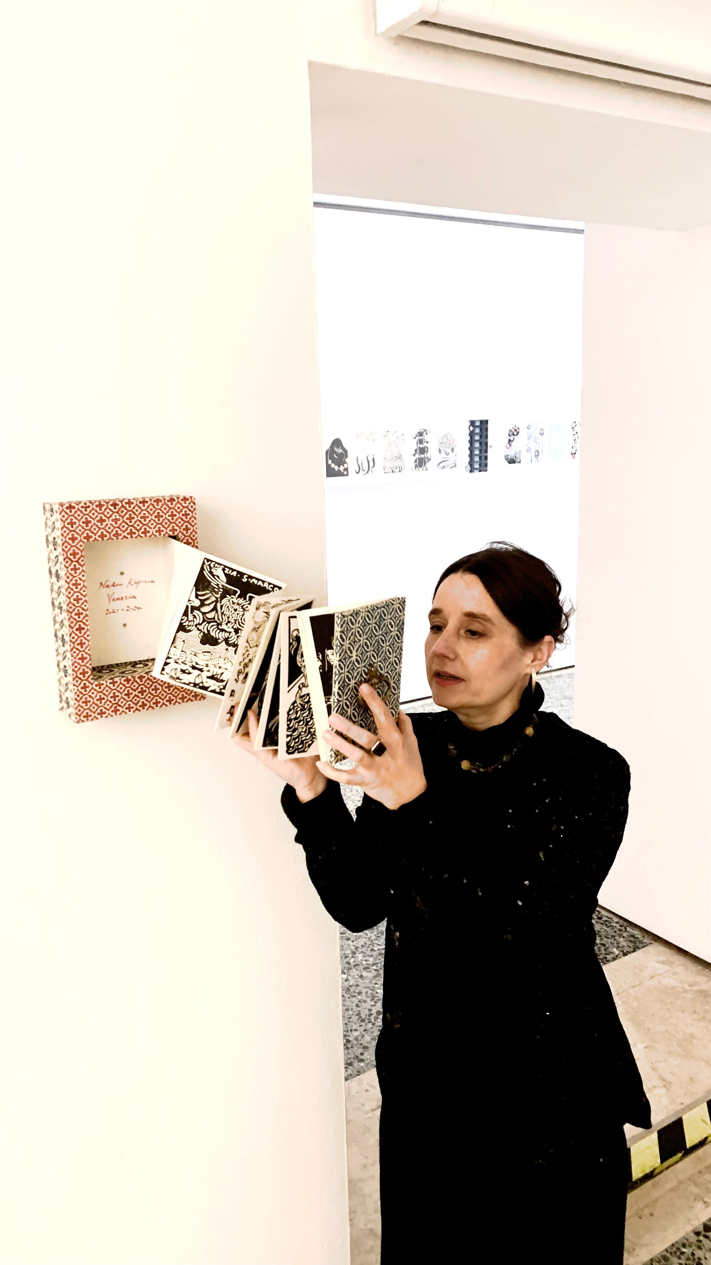 Postcards linogravure long book libro d’artista