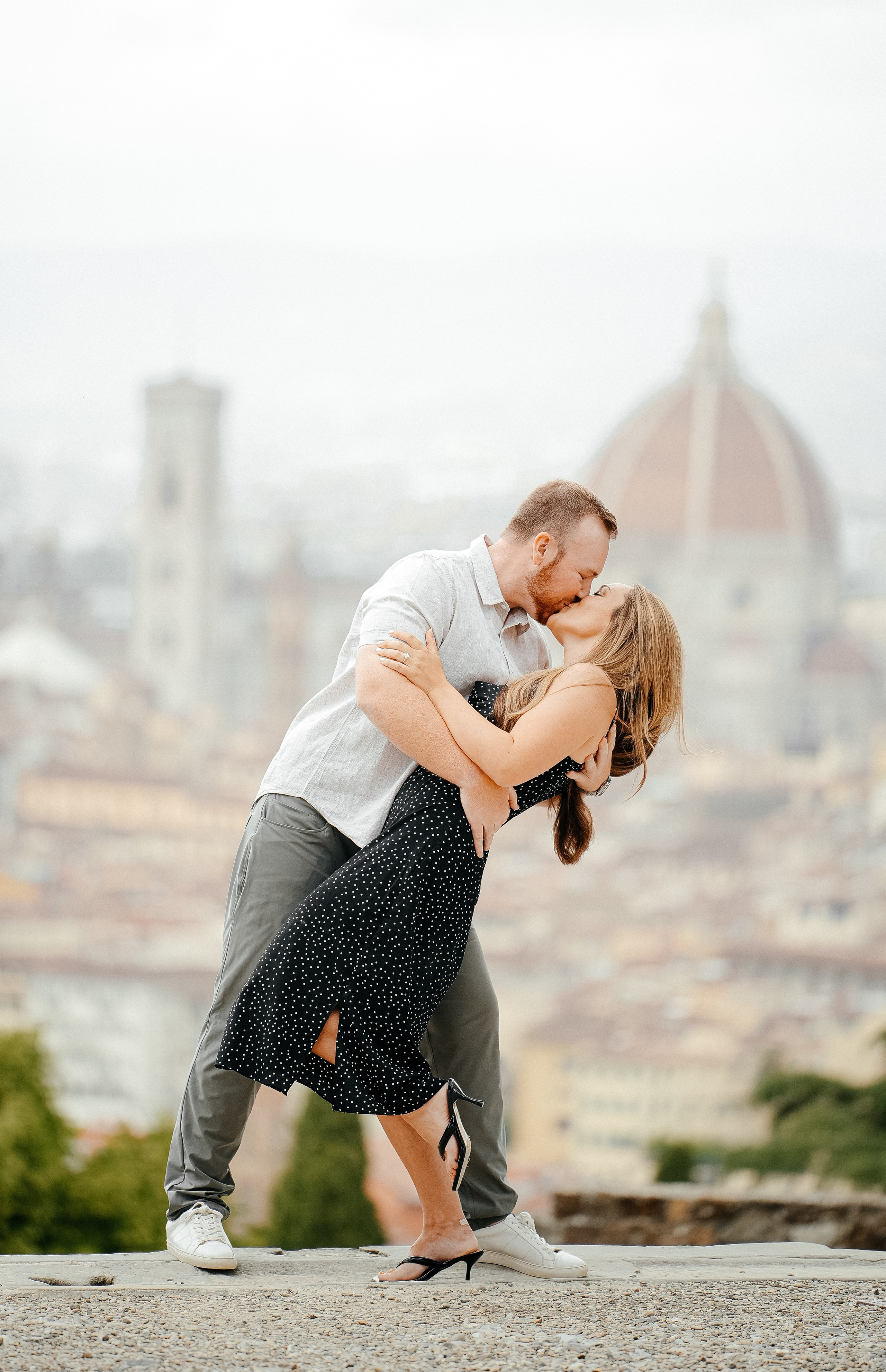 Secret Proposal with Amazing View. Wedding Photographer in Italy