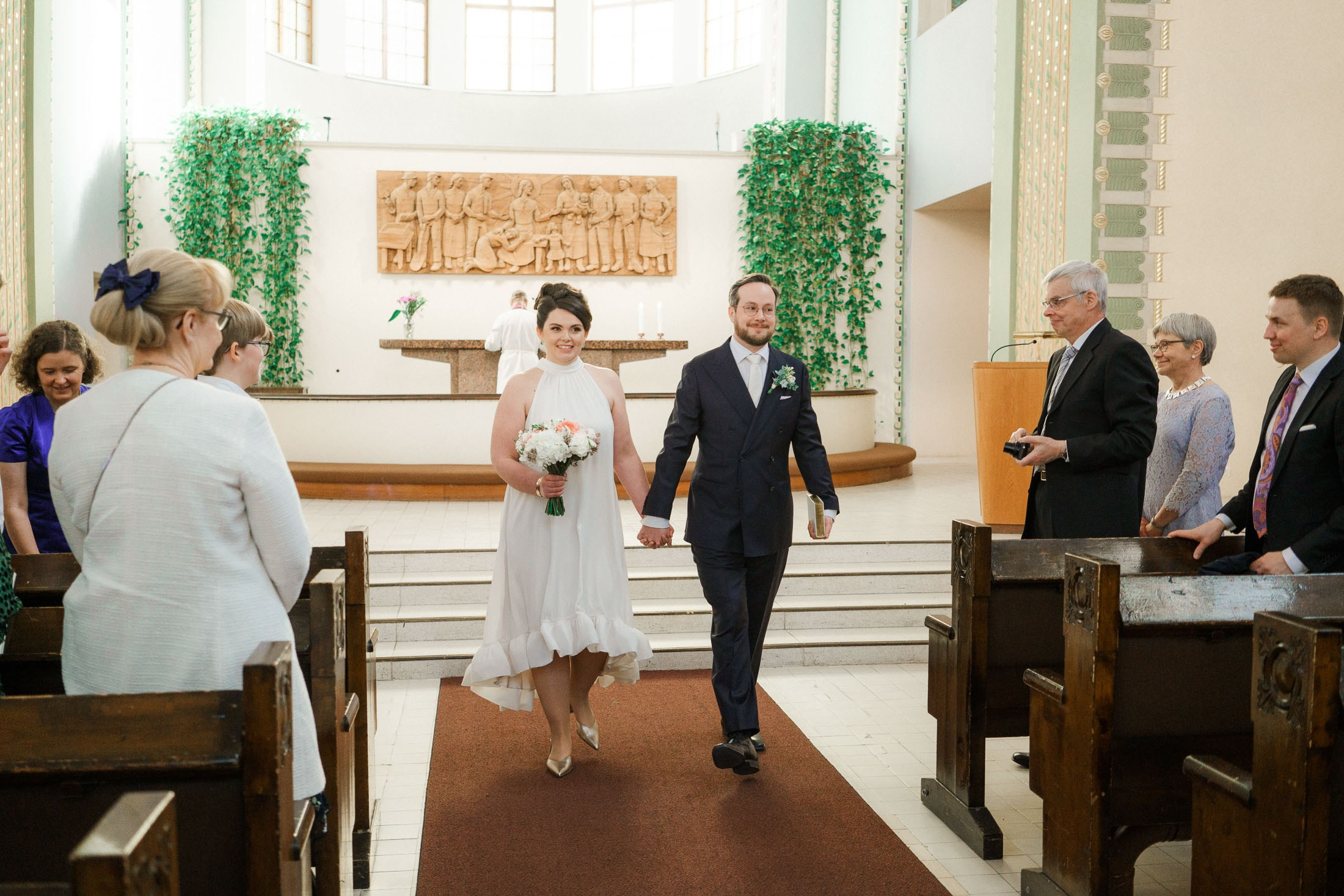 Keväthäät Kallion kirkossa ja Meripaviljongissä