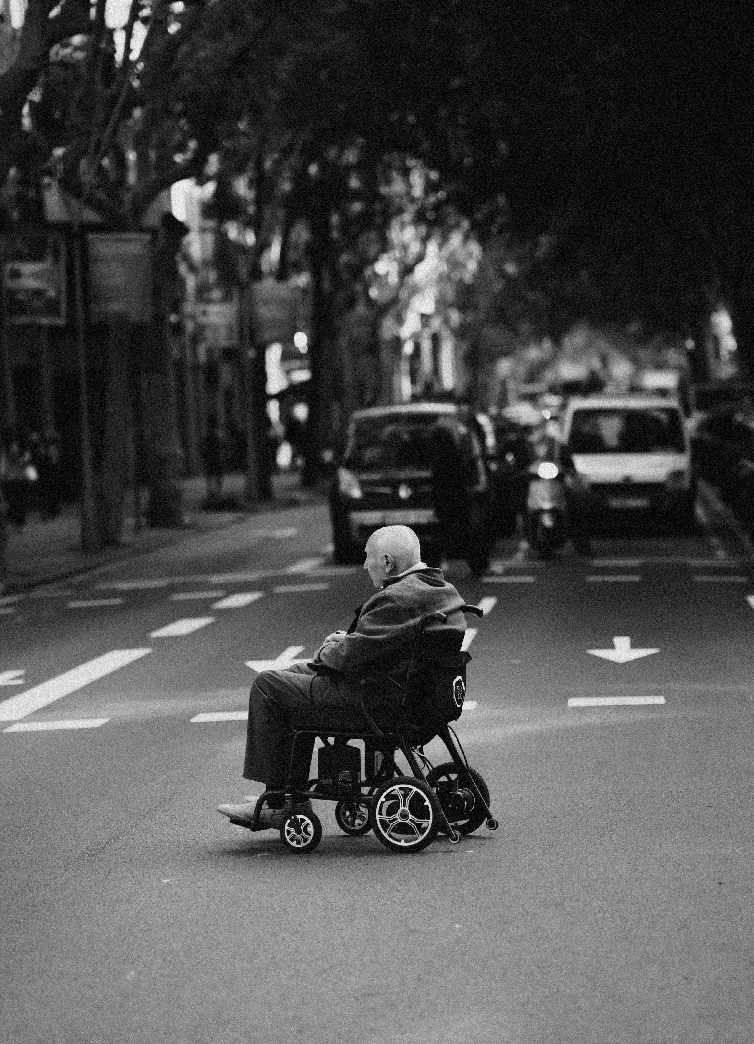 ЕВРОТУР. Стрит-фотография, полная абсурда, идиотизма и красоты