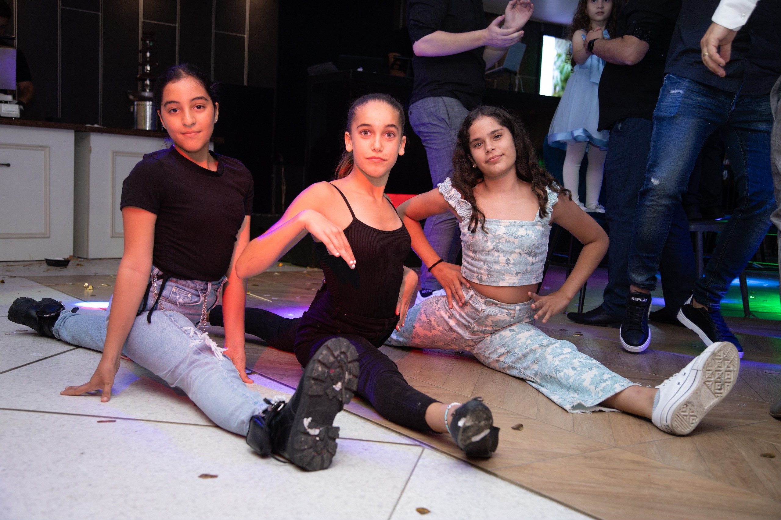 אולם תבור, בת מצווה ליאן. Home