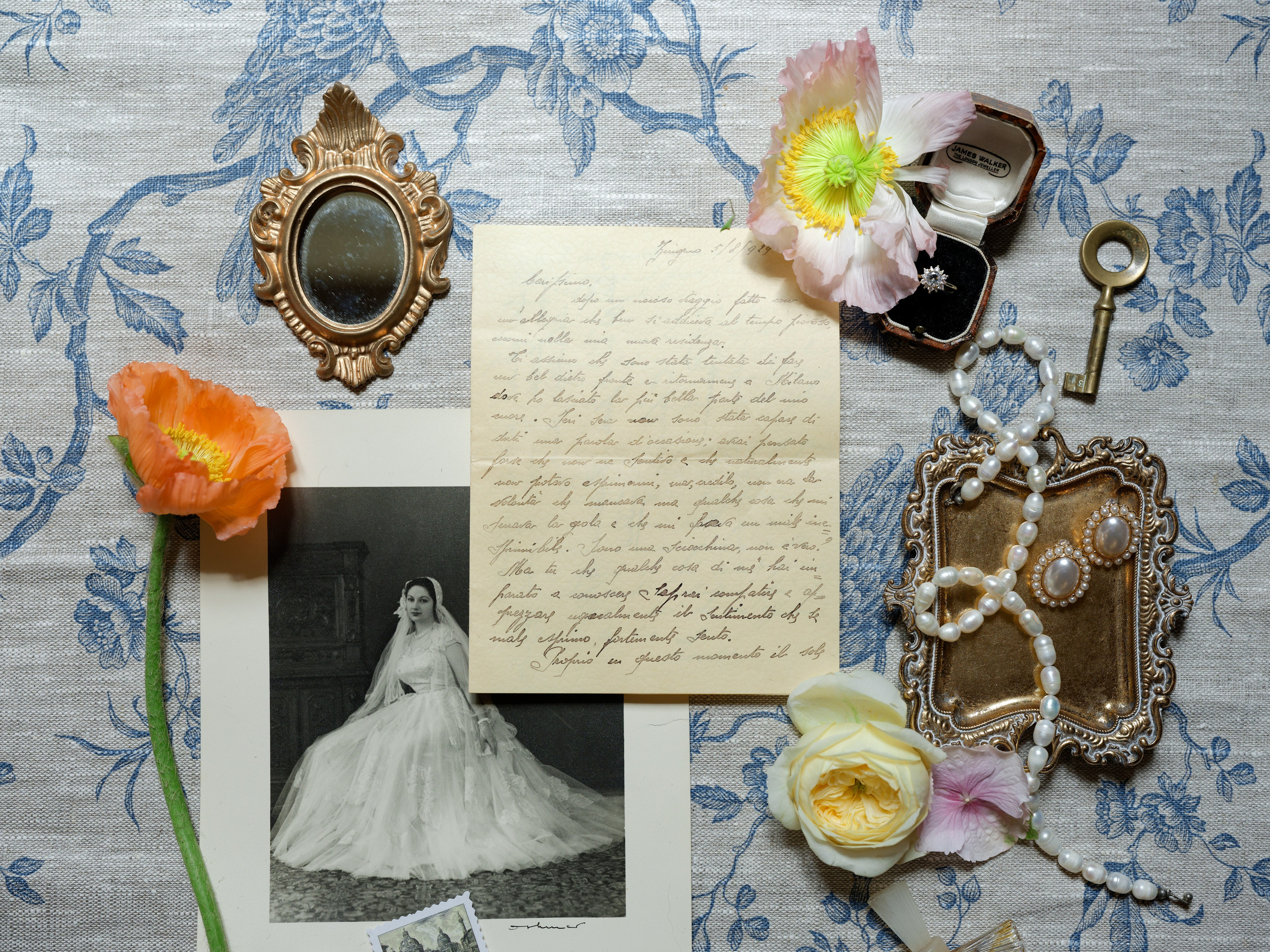 Wedding editorial at Villa di Geggiano, Tuscany, Italy