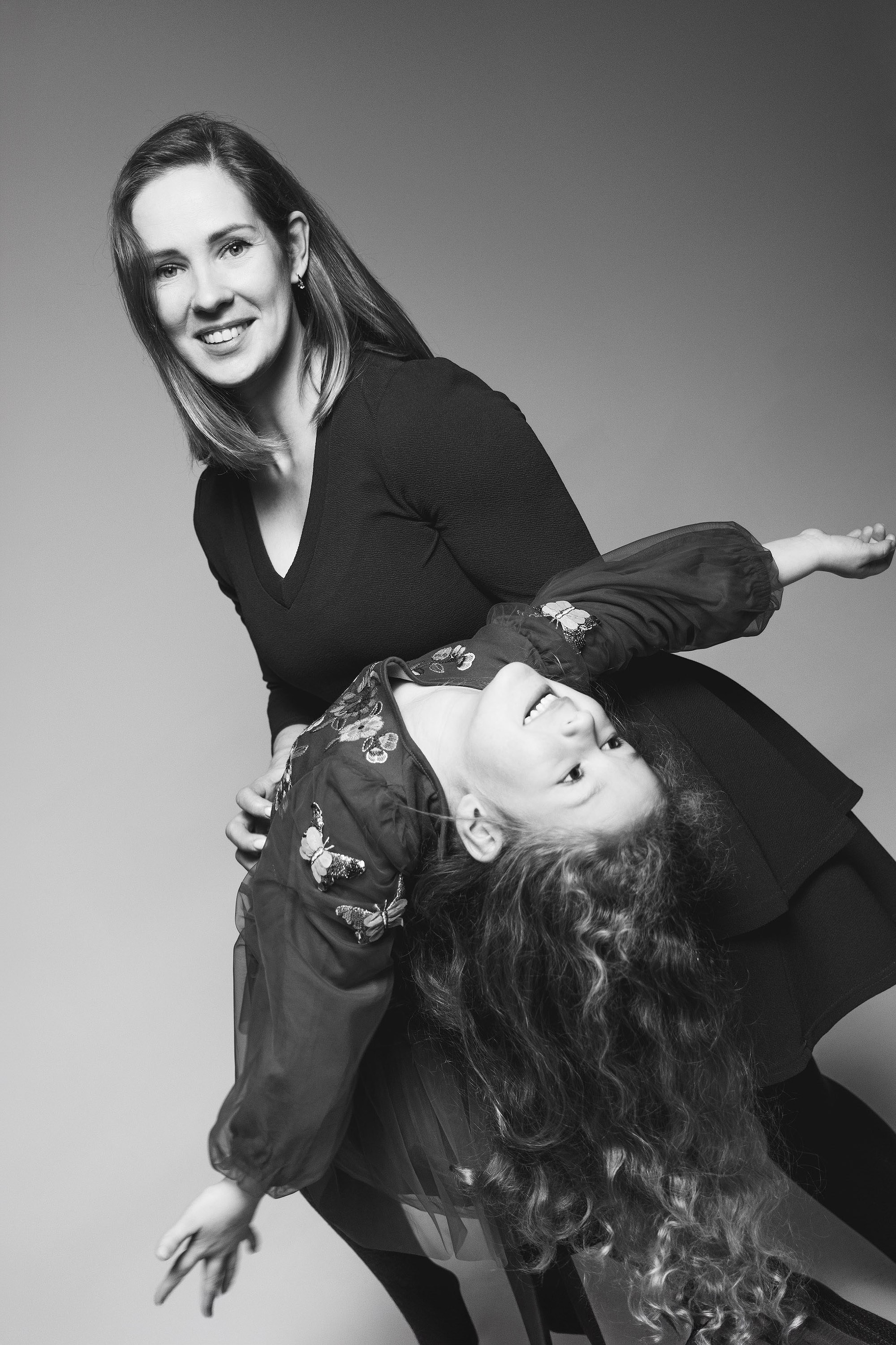 Elena and her daughter. Alexander Malinovski — Wedding, Family & Portrait Photographer in London & Kent