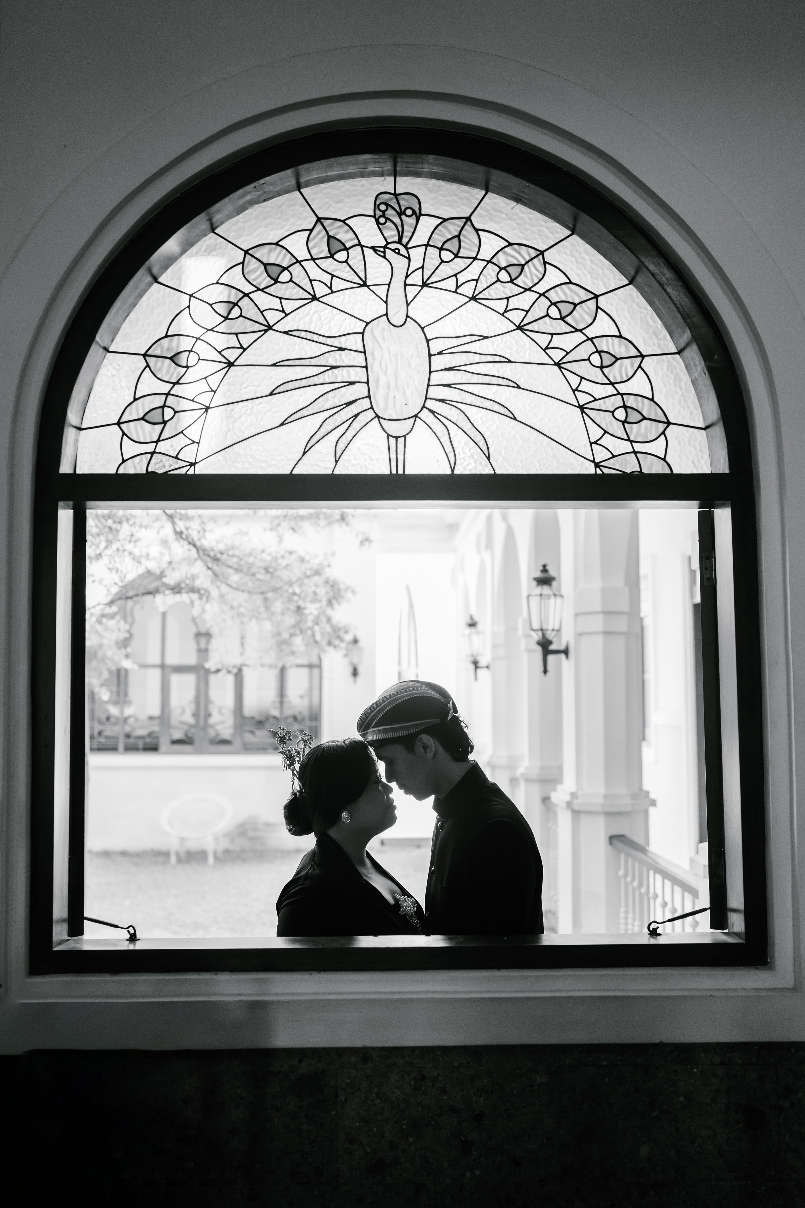 Prewedding Photo Shoot with Javanese style. Female Photographer in Bali