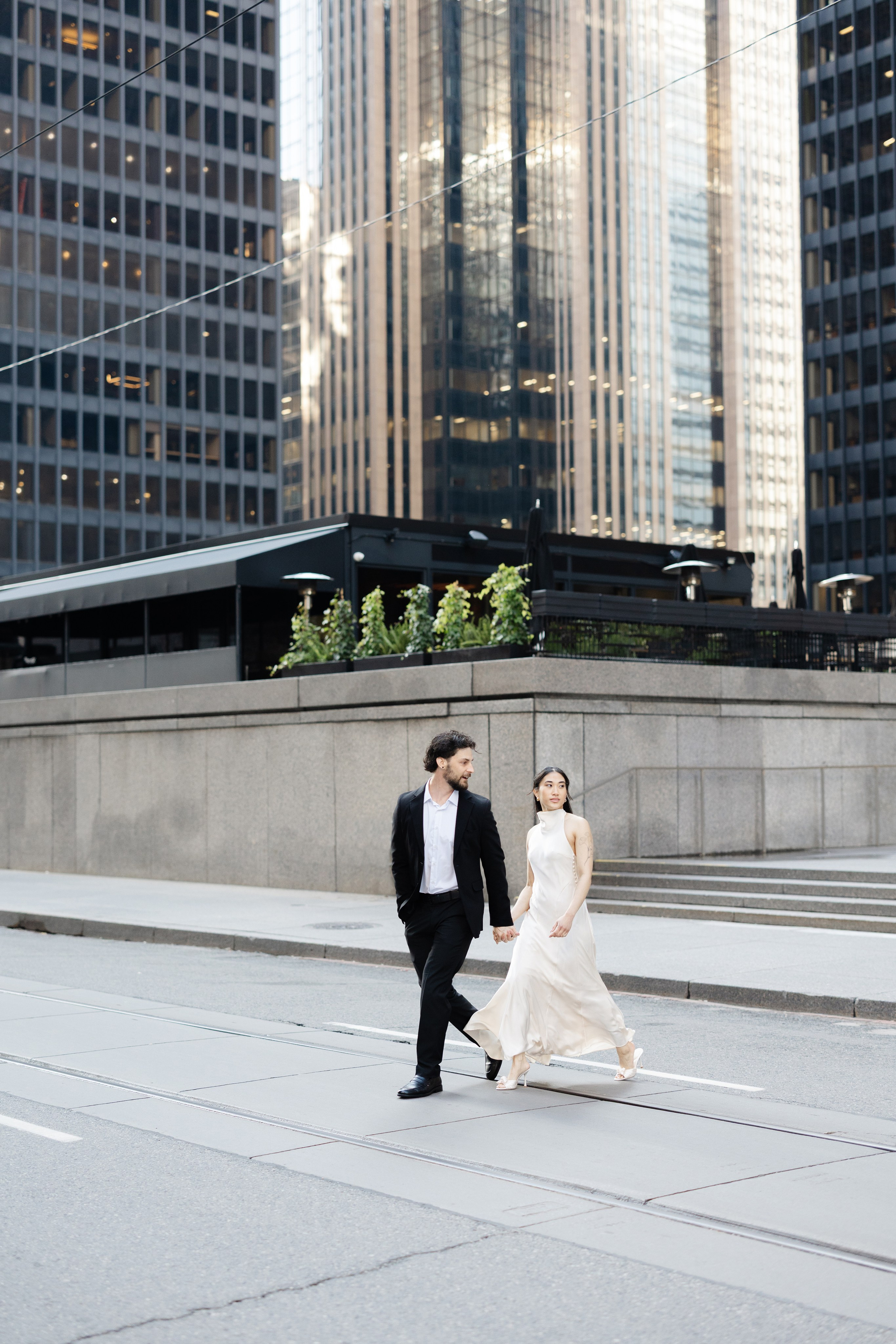 Engagement Session — Downtown Toronto. Anna Leb Photo