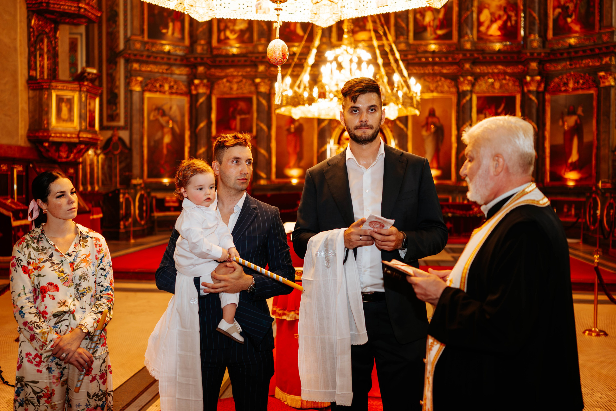 Saint & Igor - krštenje. Dečiji i porodični fotograf