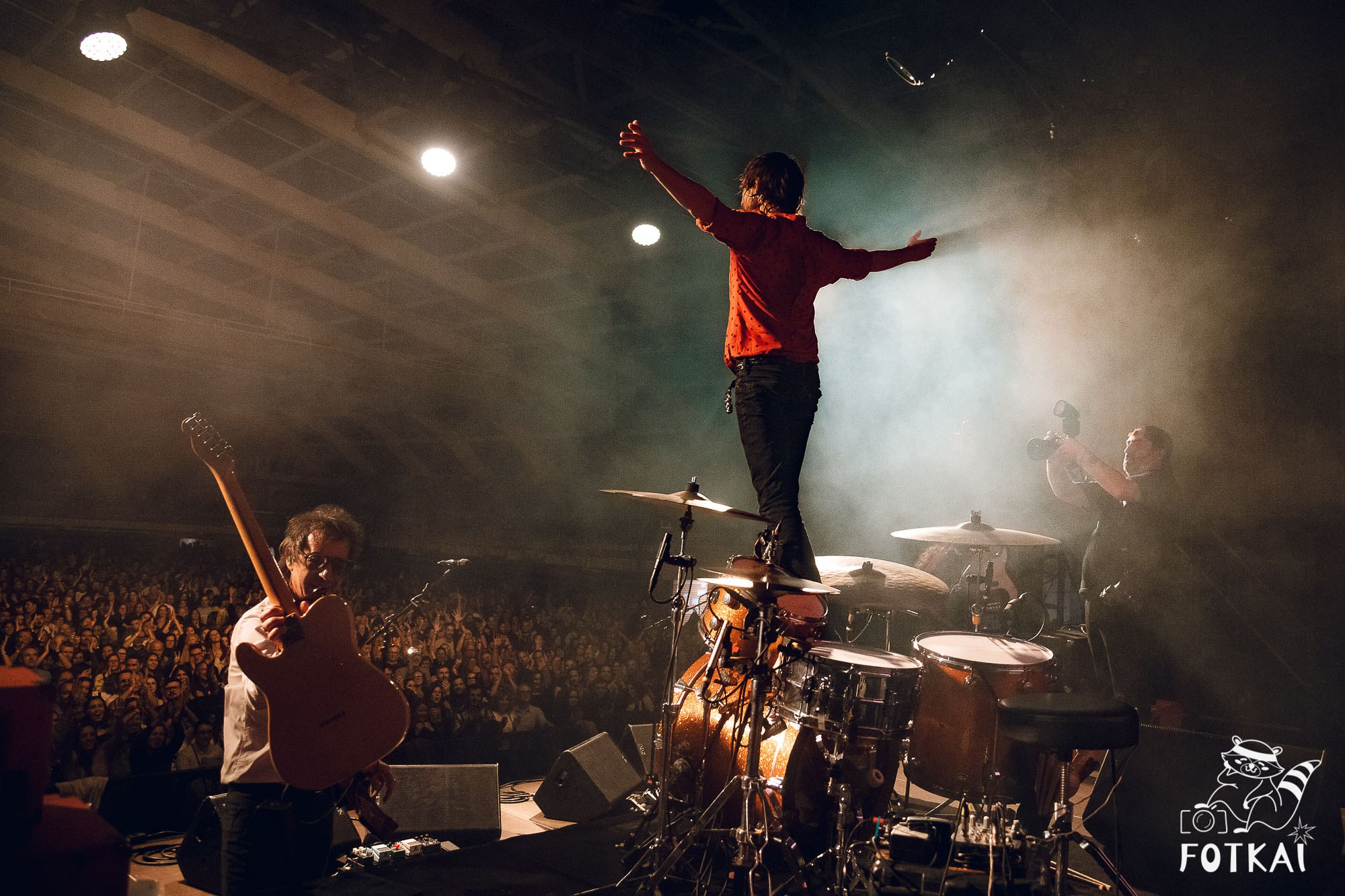 Sidonie en Torrevieja 2025 – Fotos del concierto y reportaje completo | FOTKAI