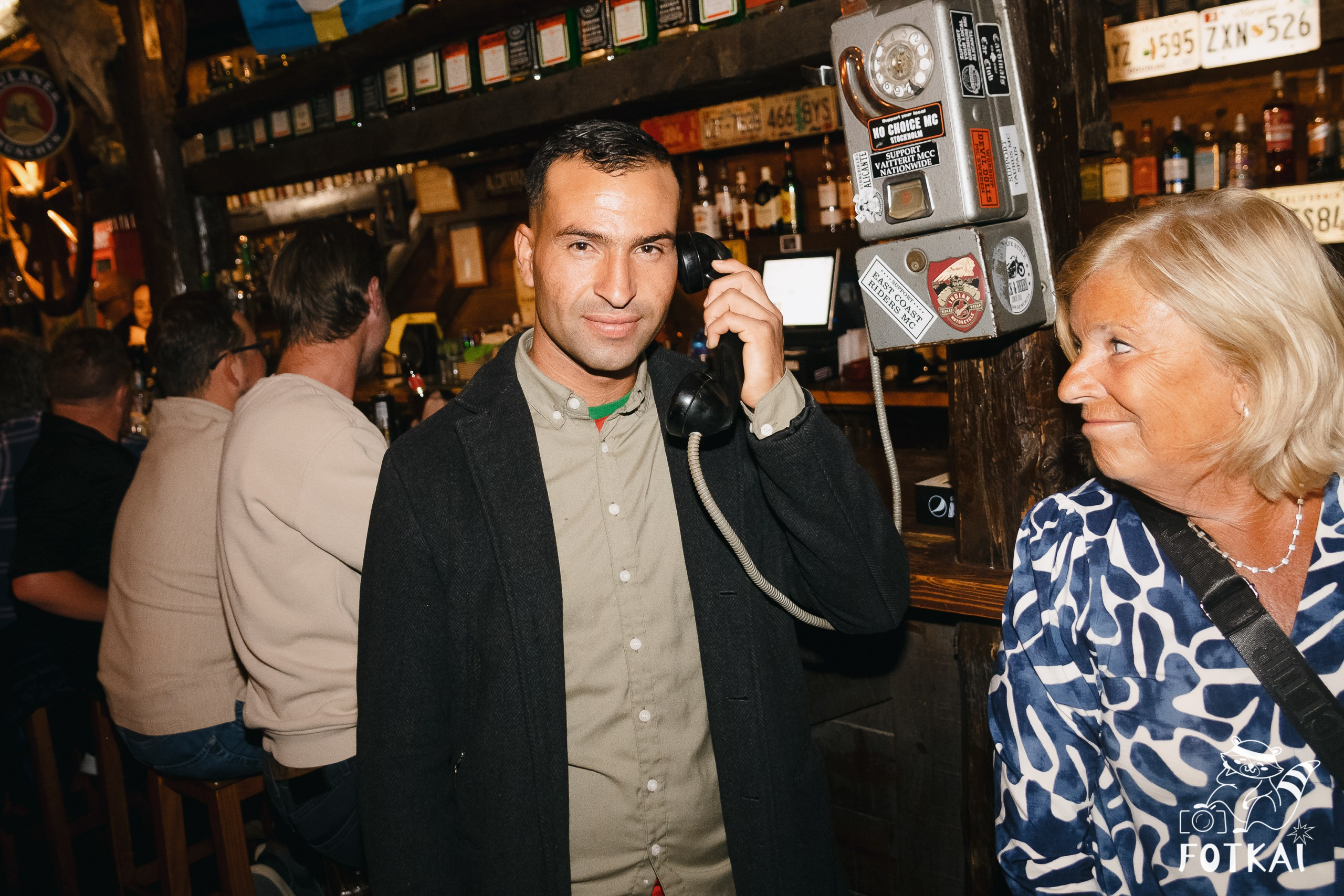 Фоторепортаж JAM Night в El Paso Bar, Torrevieja — живая музыка и атмосфера Коста-Бланки | FOTKAI