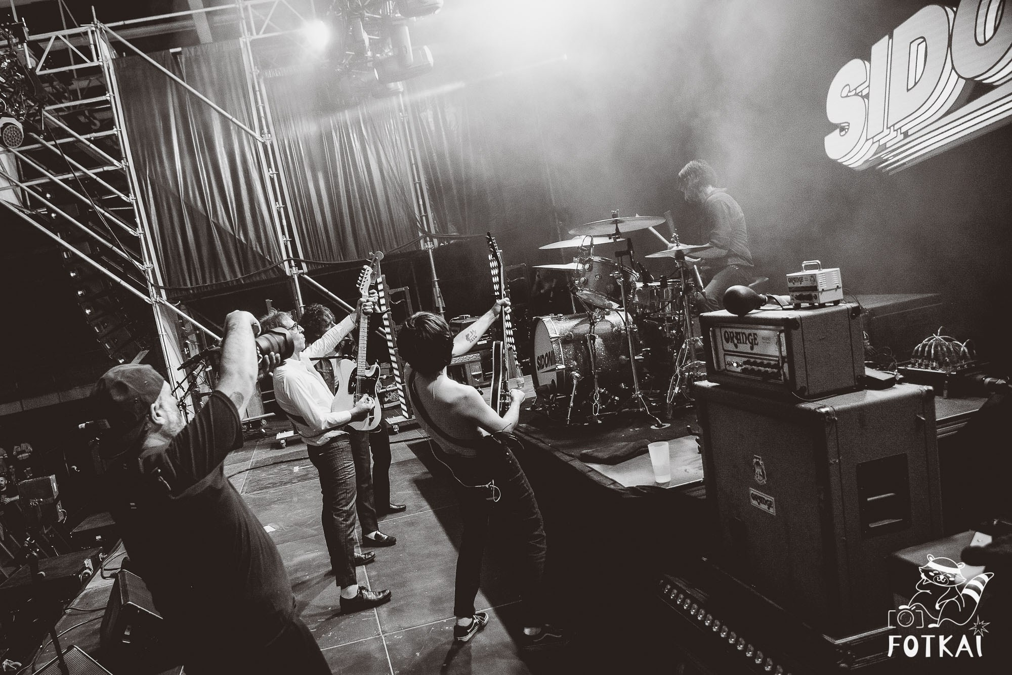 Sidonie en Torrevieja 2025 – Fotos del concierto y reportaje completo | FOTKAI