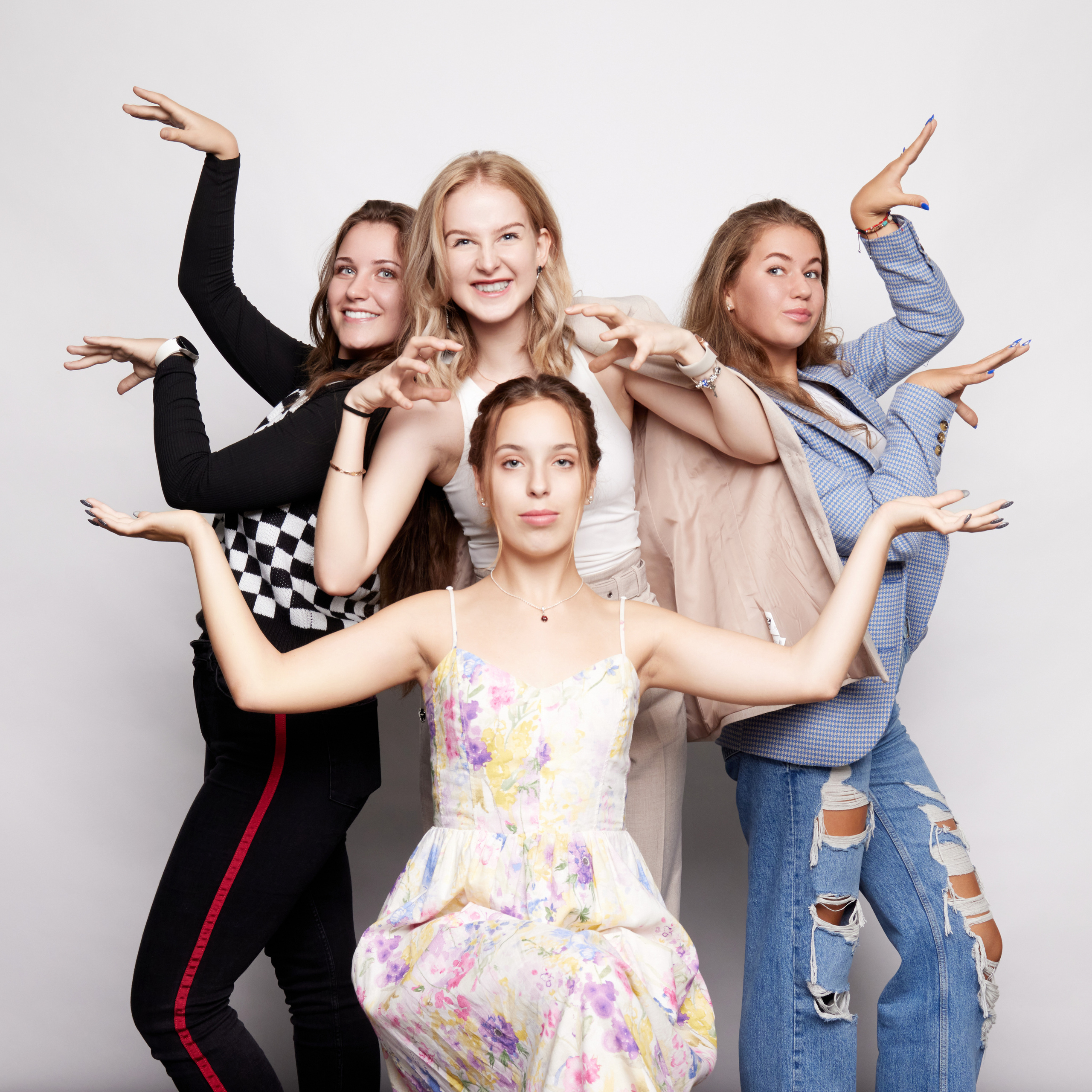 Izlaiduma albumi, studija SUPERALBUMI, Rīga