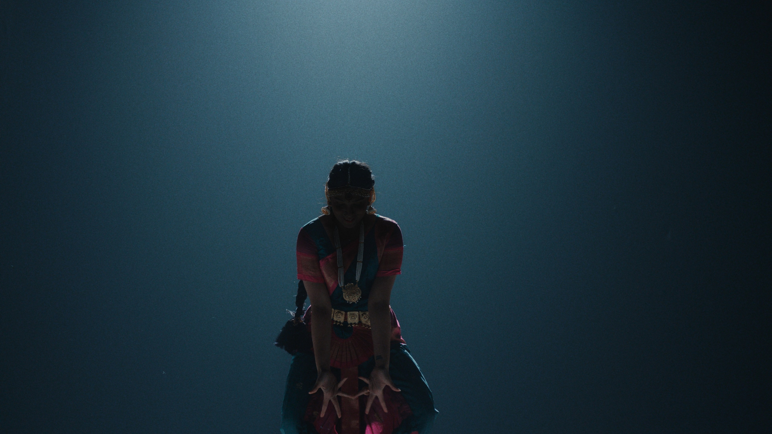 Batery| Commercial. Ilia Ivanov