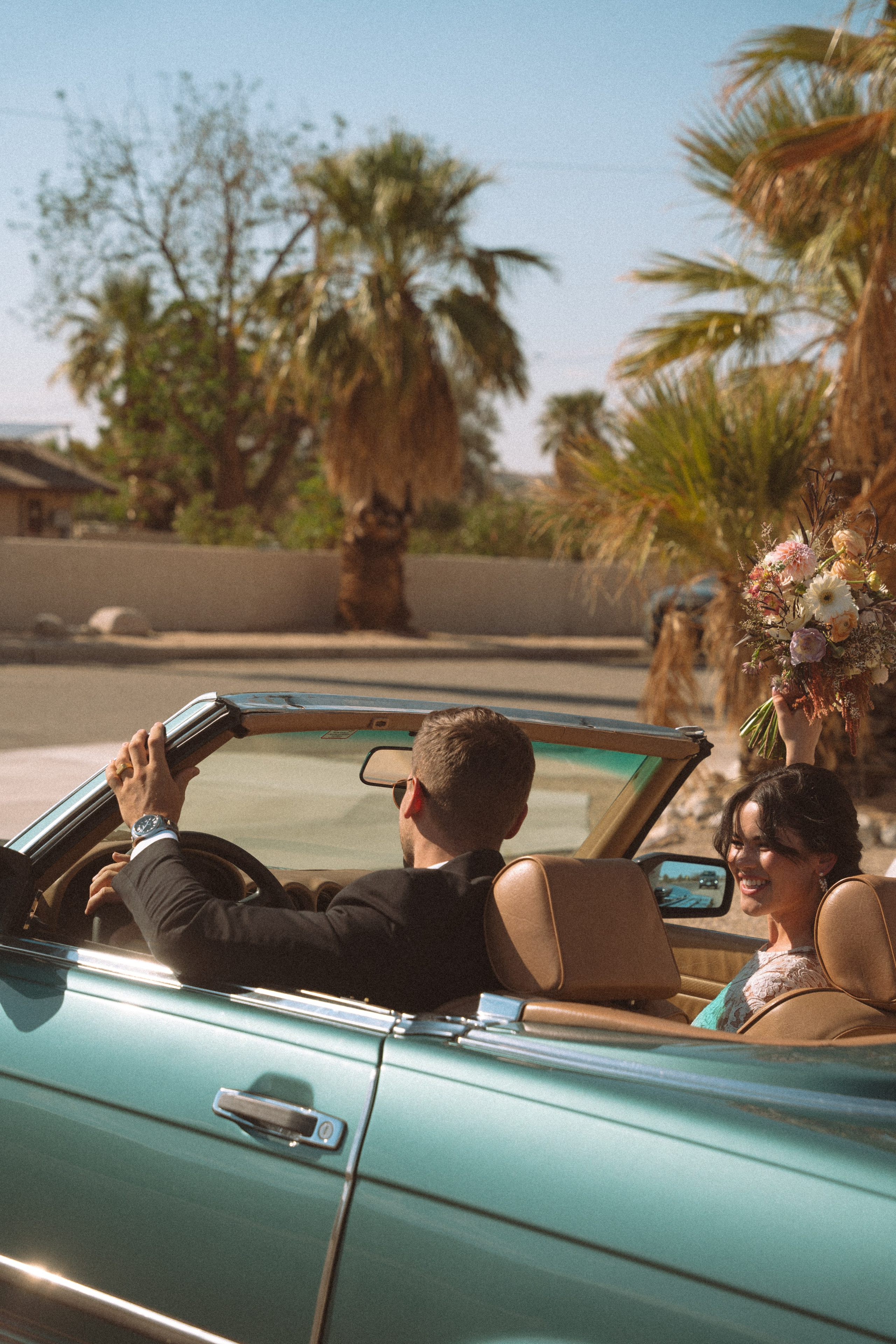 Joshua Tree wedding. Joshua tree elopement. Wedding for 2. Wedding photographer Joshua Tree. Elopement photographer in Joshua Tree. Couples photographer in Joshua Tree. Elopement in Joshua Tree