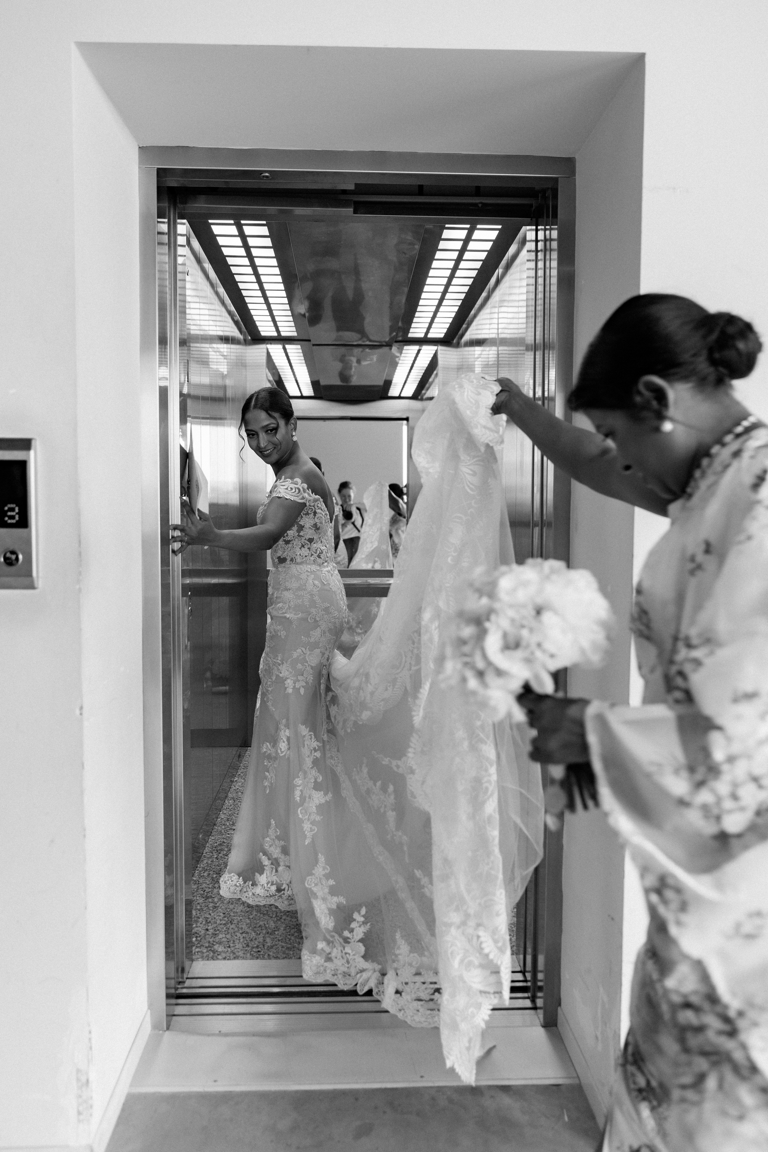 Thesakaya and Kevin. Photographer Anna Nazarenko