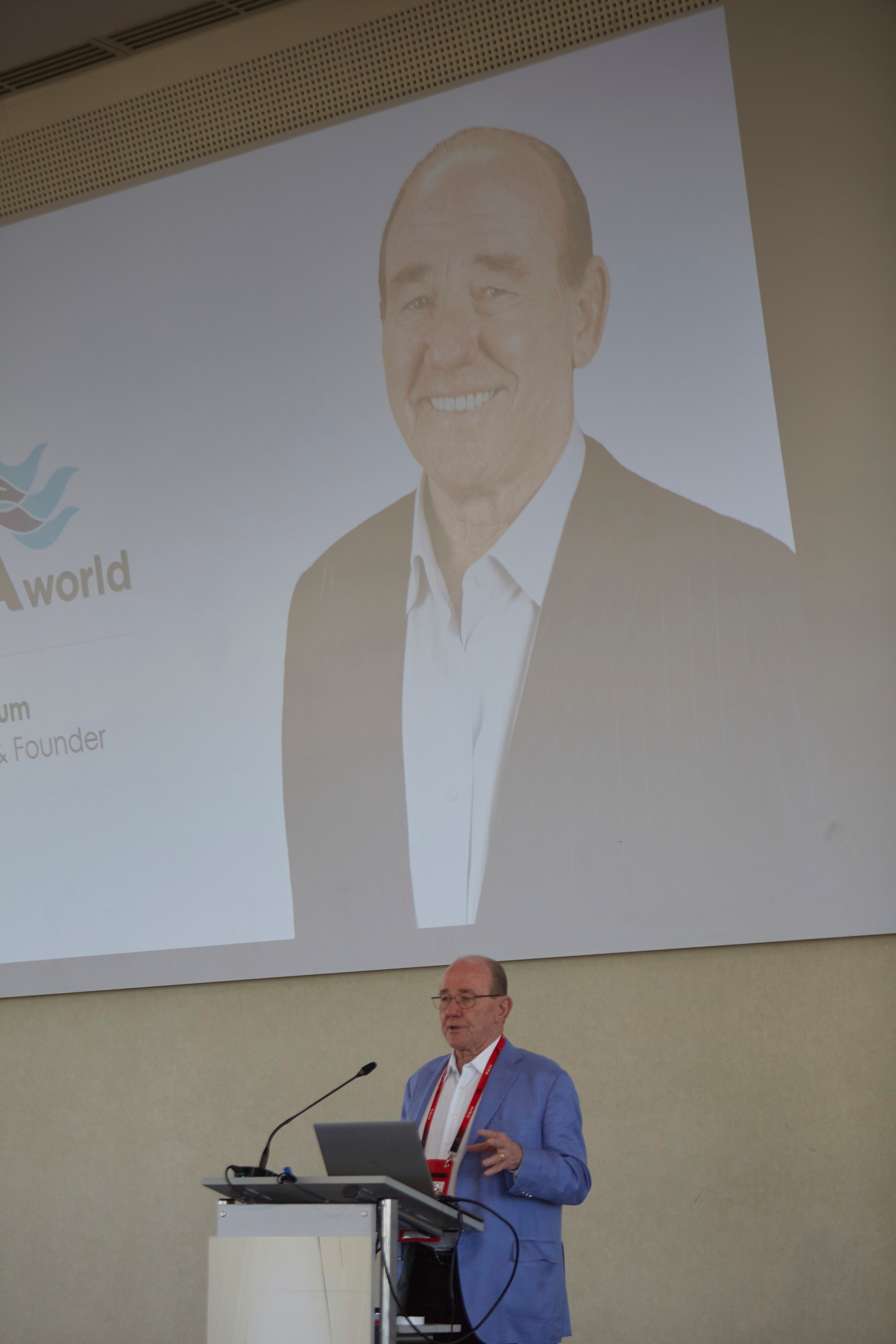 InFinite Connection Prague 2023. Prague MICE, Corporate & Event Photographer | Kurt Vinion Photography