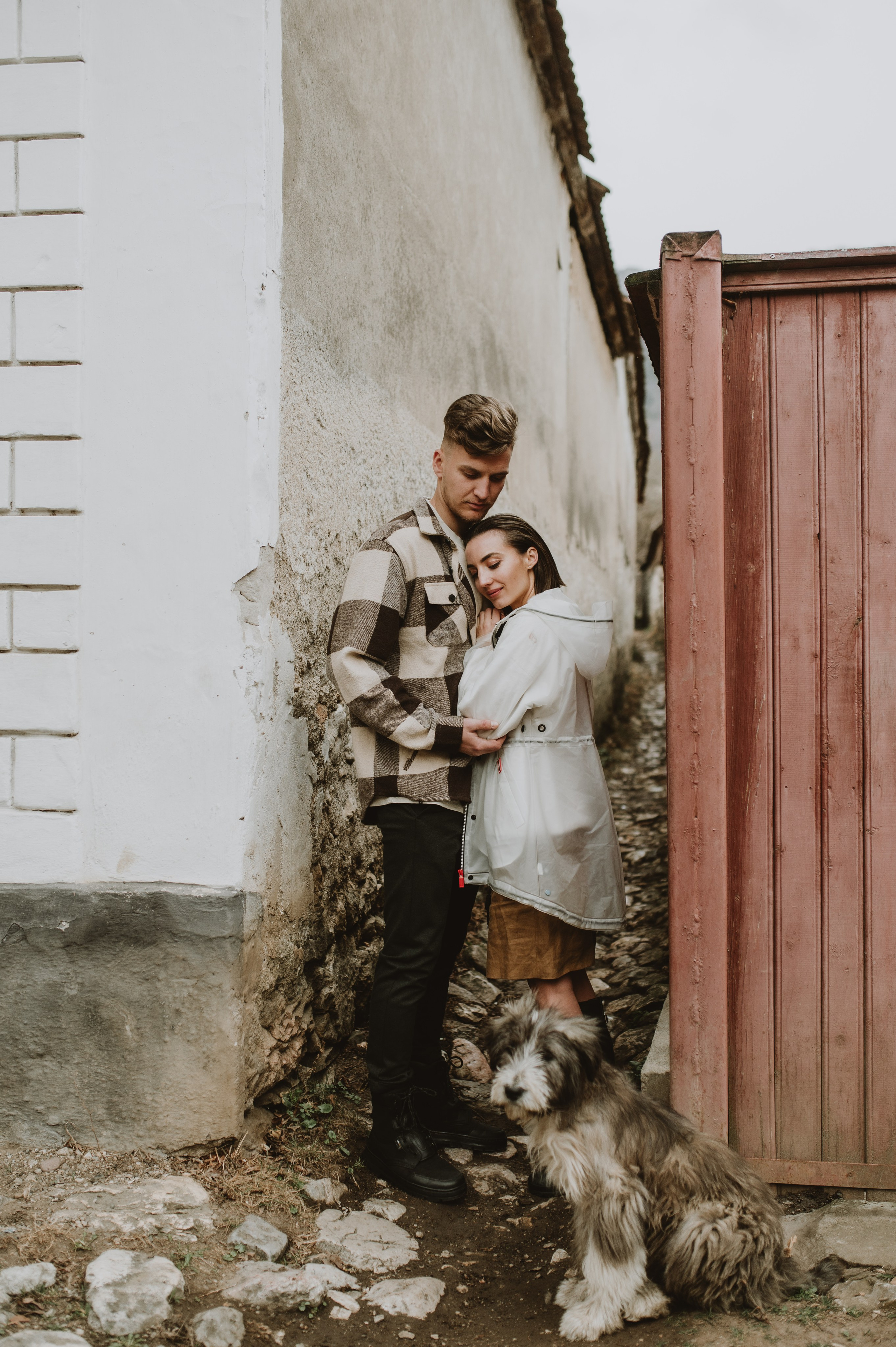 Sedinta foto de cuplu in munti, sedinta save the date pe munte. Proud Vision Weddings | Wedding Photography & Film — Servicii profesionale Foto Video Nunta Iasi