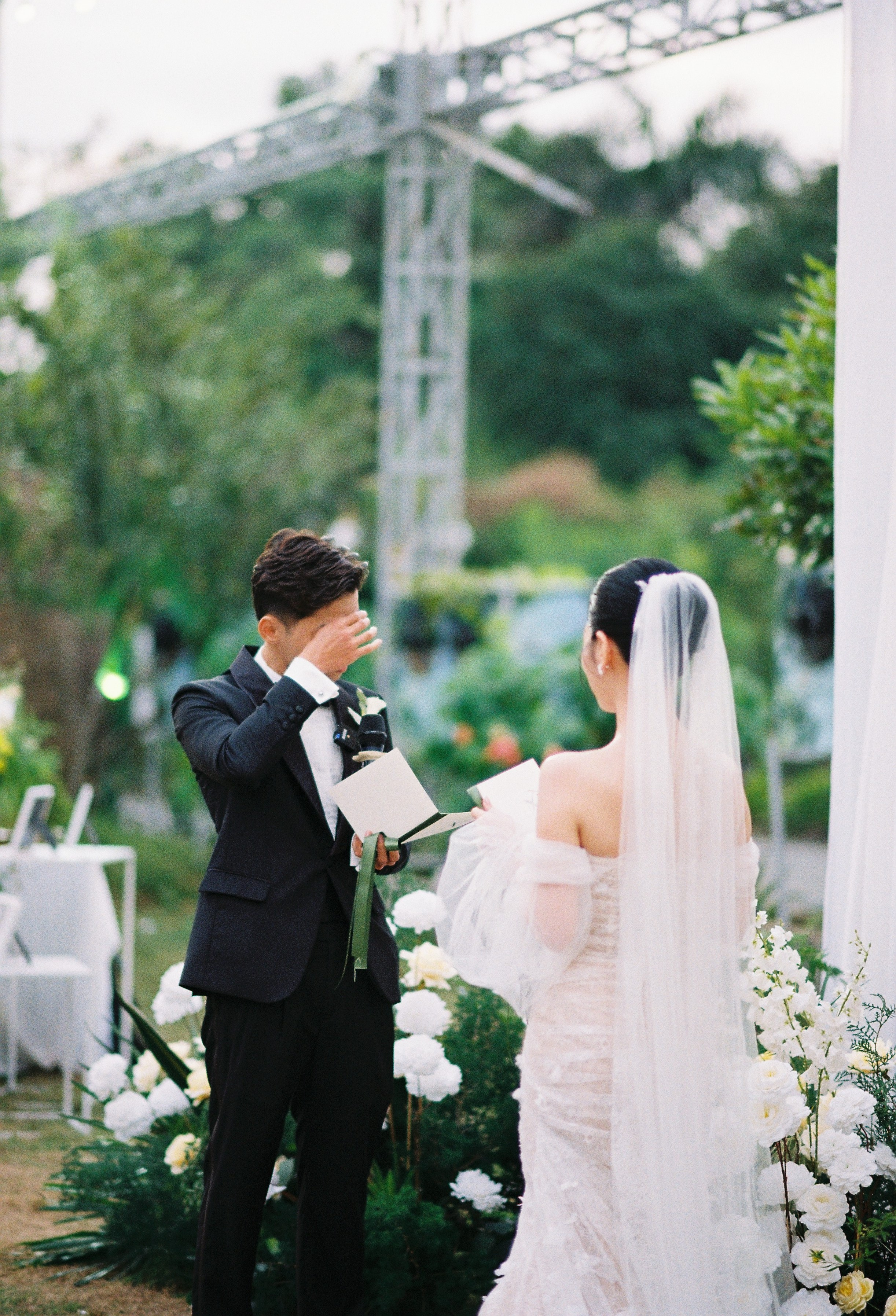 Nghĩa & Thảo. Cam Images