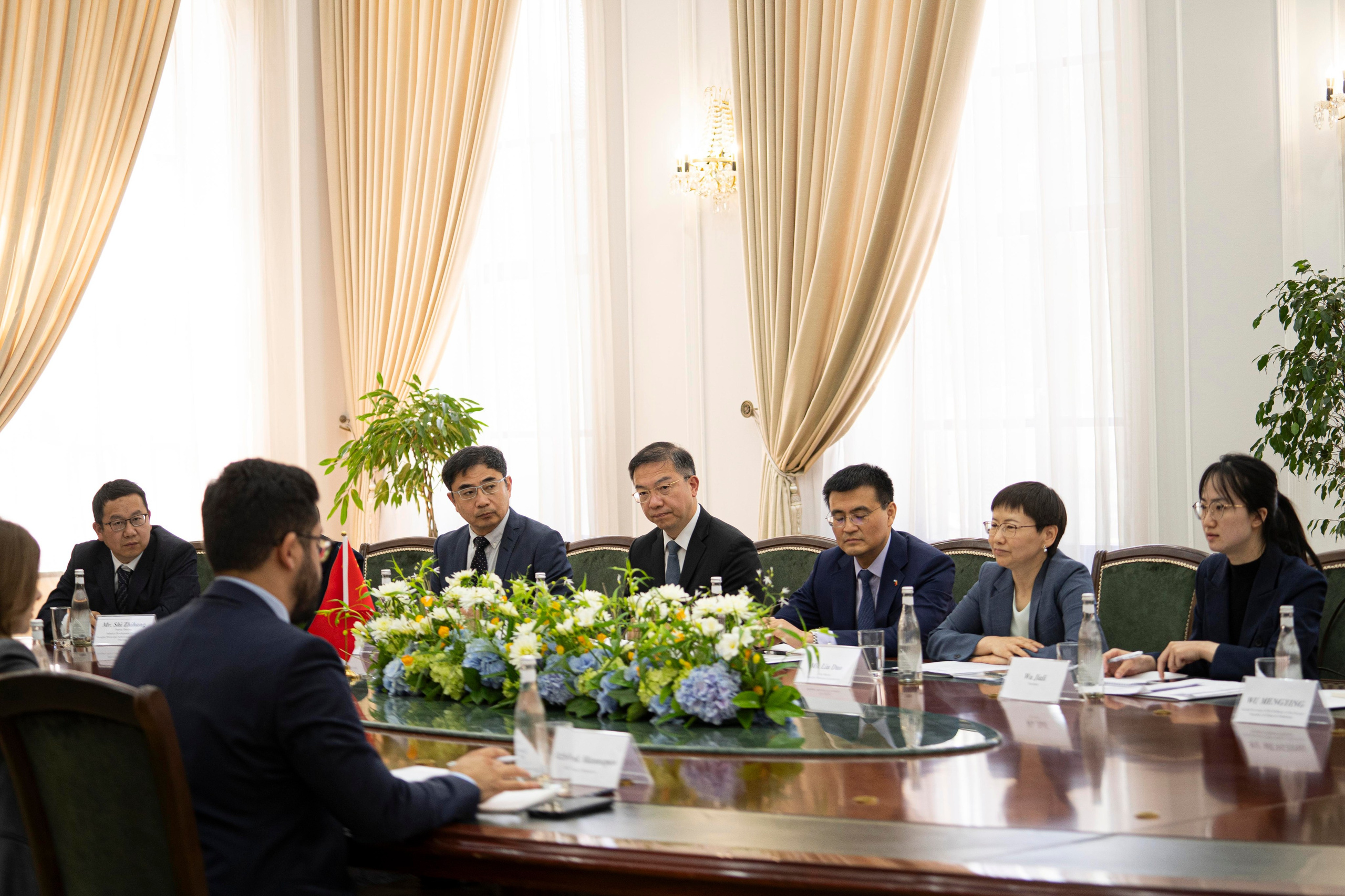 ACDF foundation & Chinese delegation. Melikov Amir, Uzbekistan based photographer