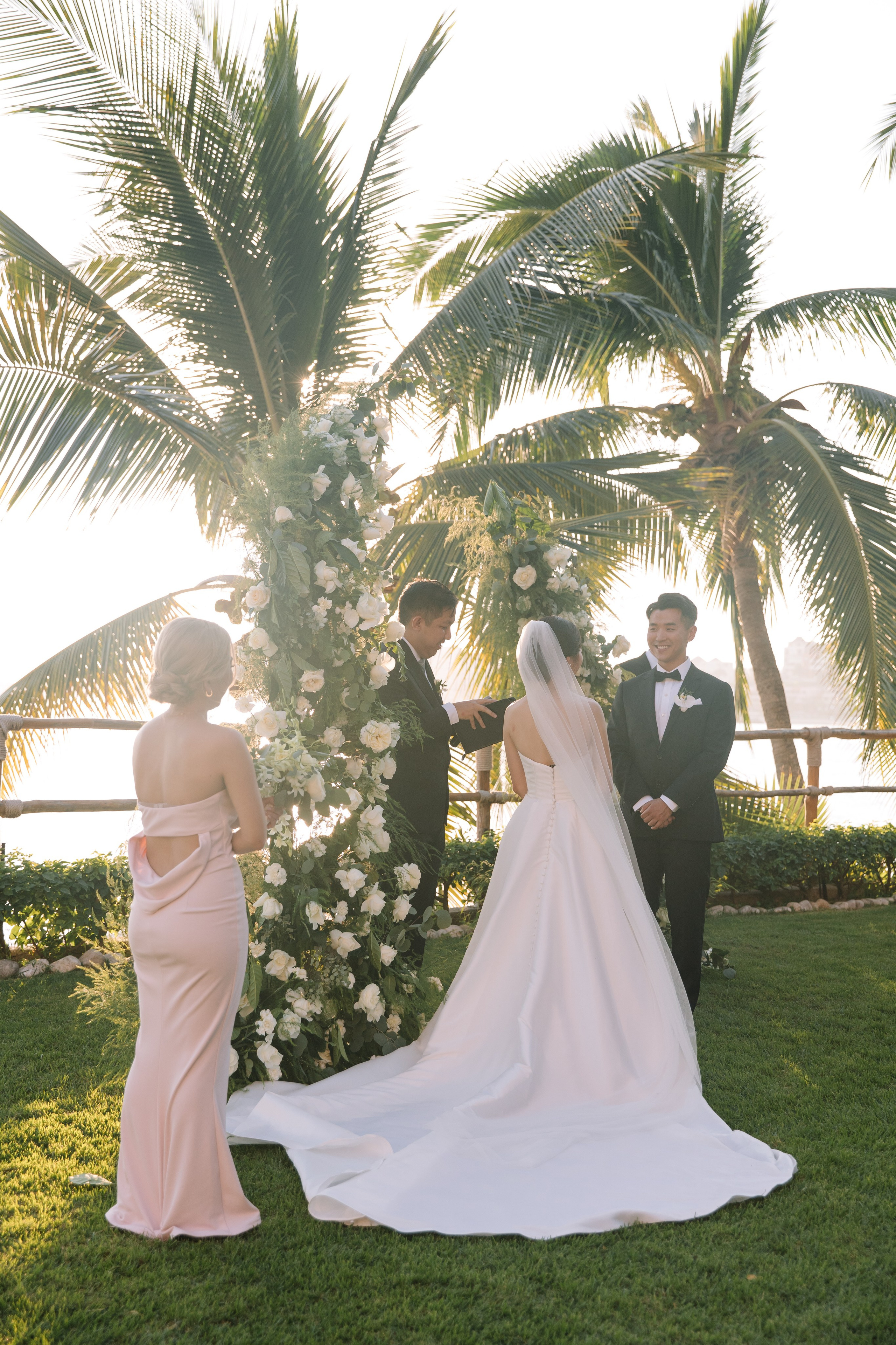 Martoca Beach Garden. Wedding photographer Mexico Sayulita Puerto Vallarta Punta Mita Cabo