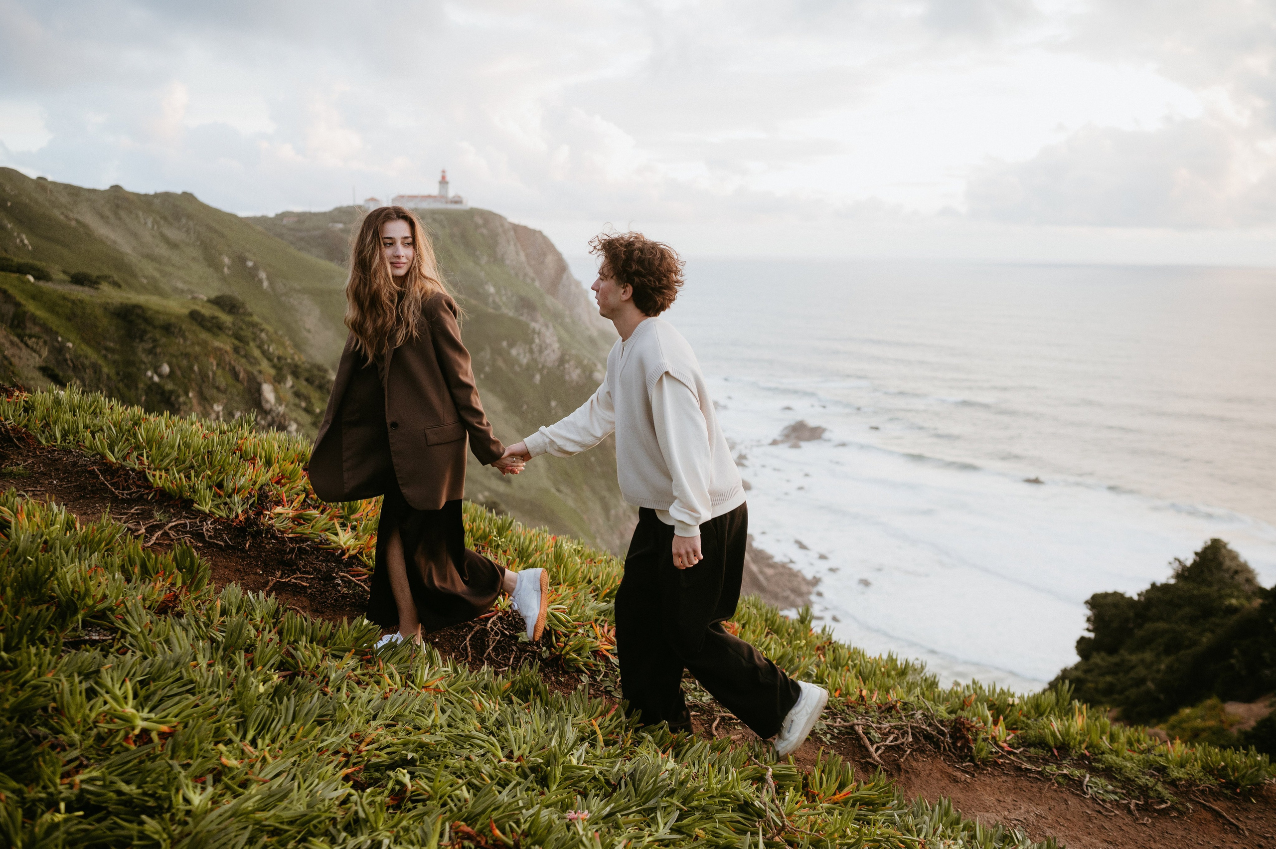 Praia da Ursa – ședință foto de cuplu într-un loc magic din Portugalia. Valentin Melen — wedding photographer