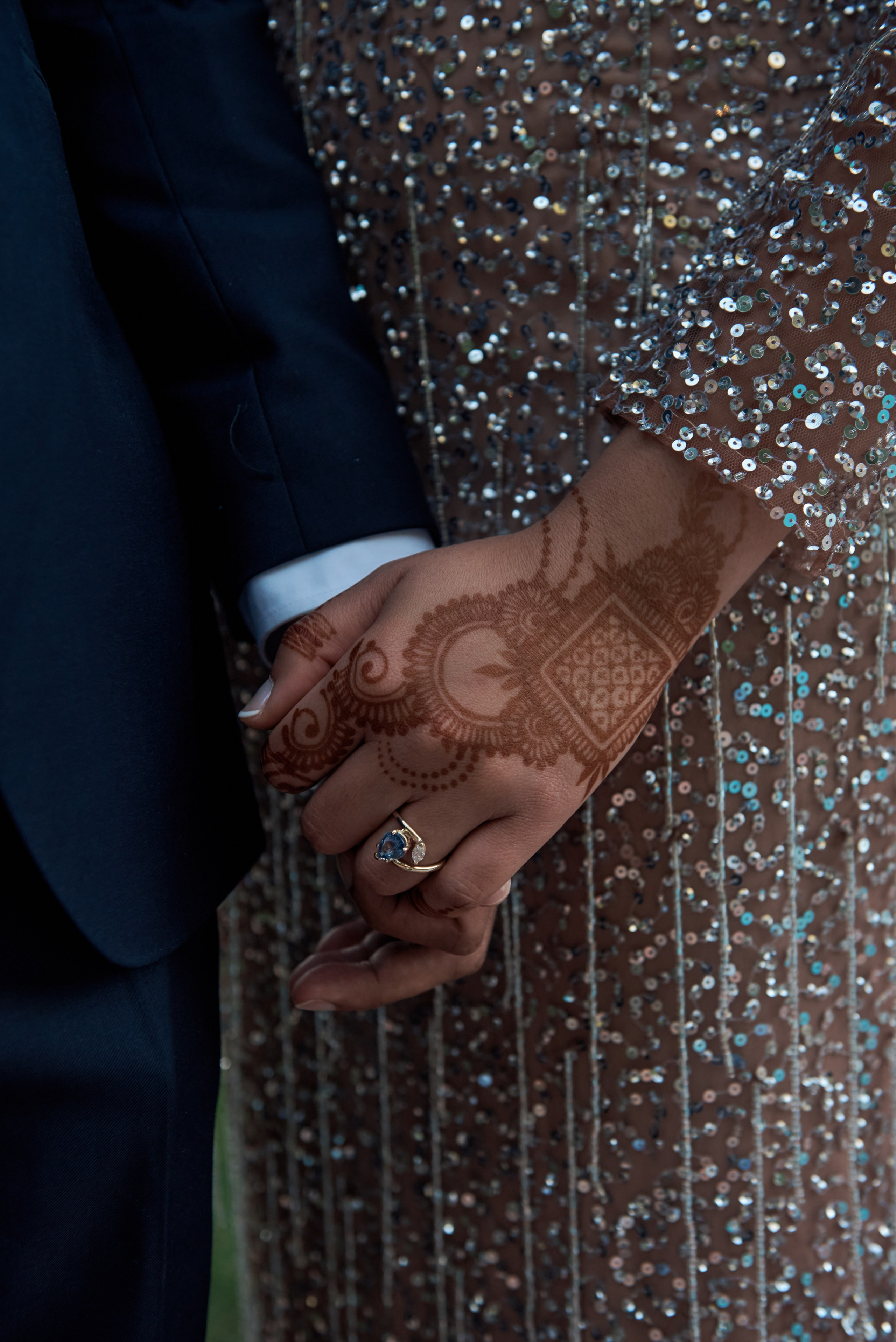 Intimate engagement portrait of a couple in a beautiful Los Angeles park