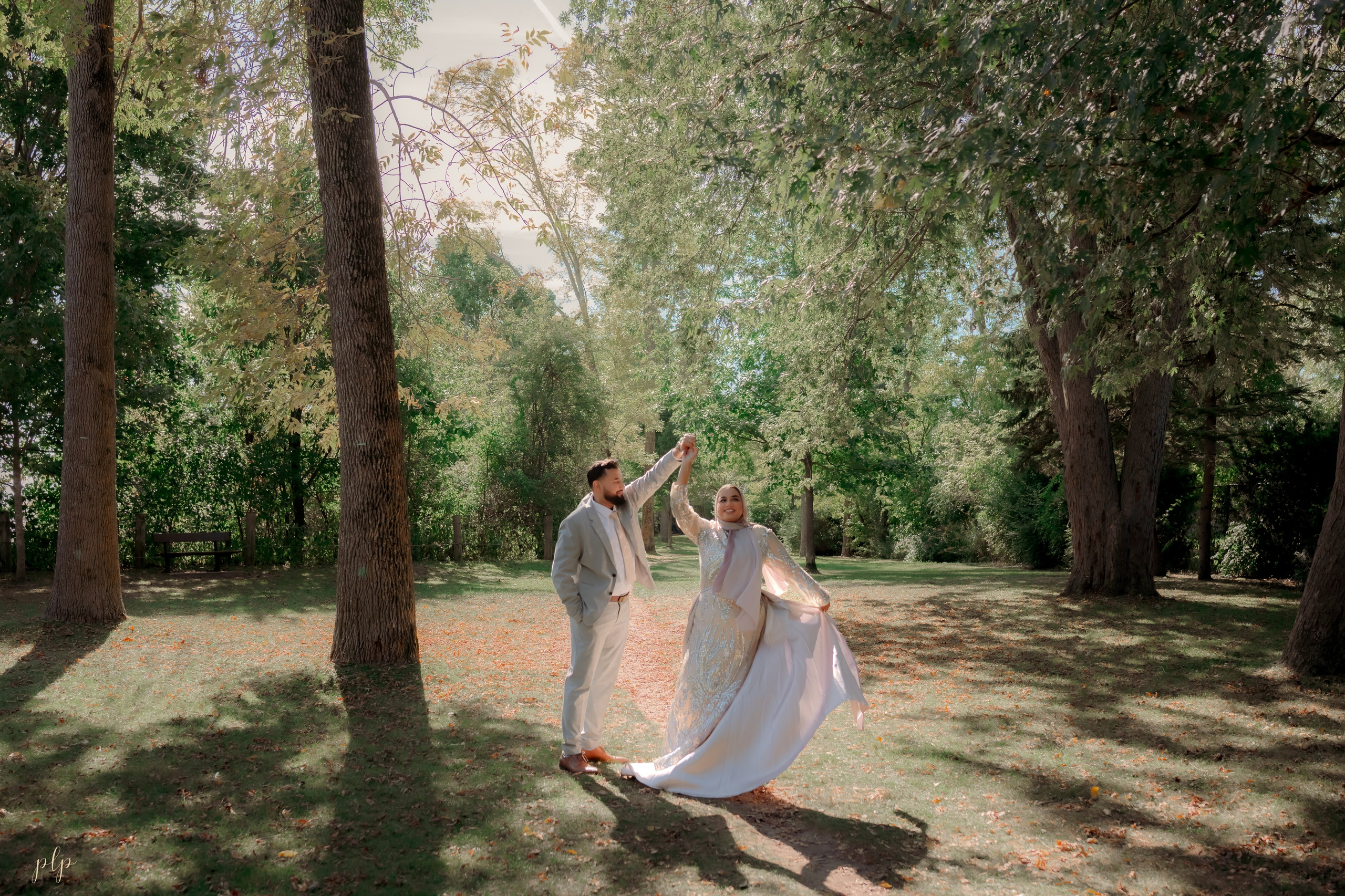 Saraf & Ahnaf. Wedding Photographers and Filmmakers