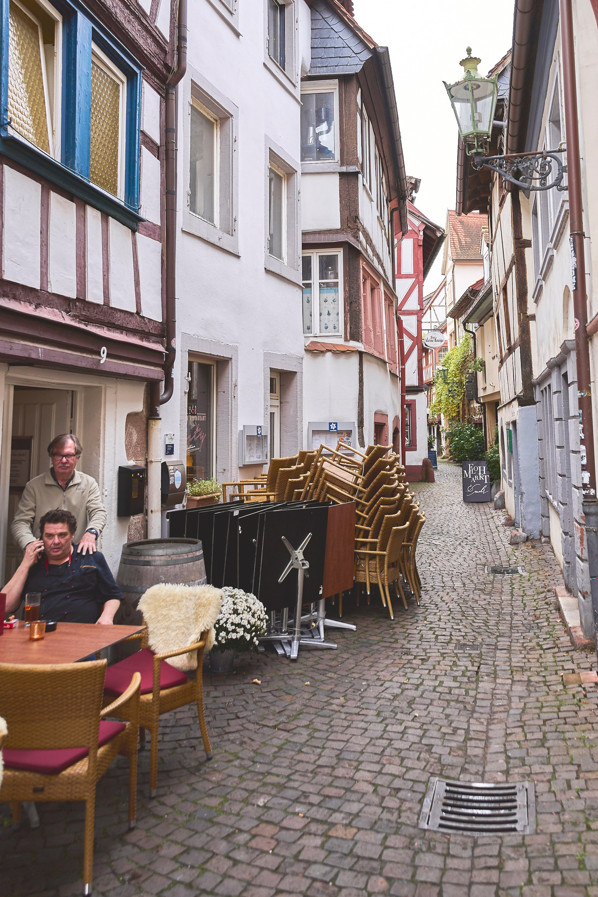 Streetphotgraphy in Germany Neustadt Weinstrasse. Aleksandr Steinbrenner | Streetfotografie