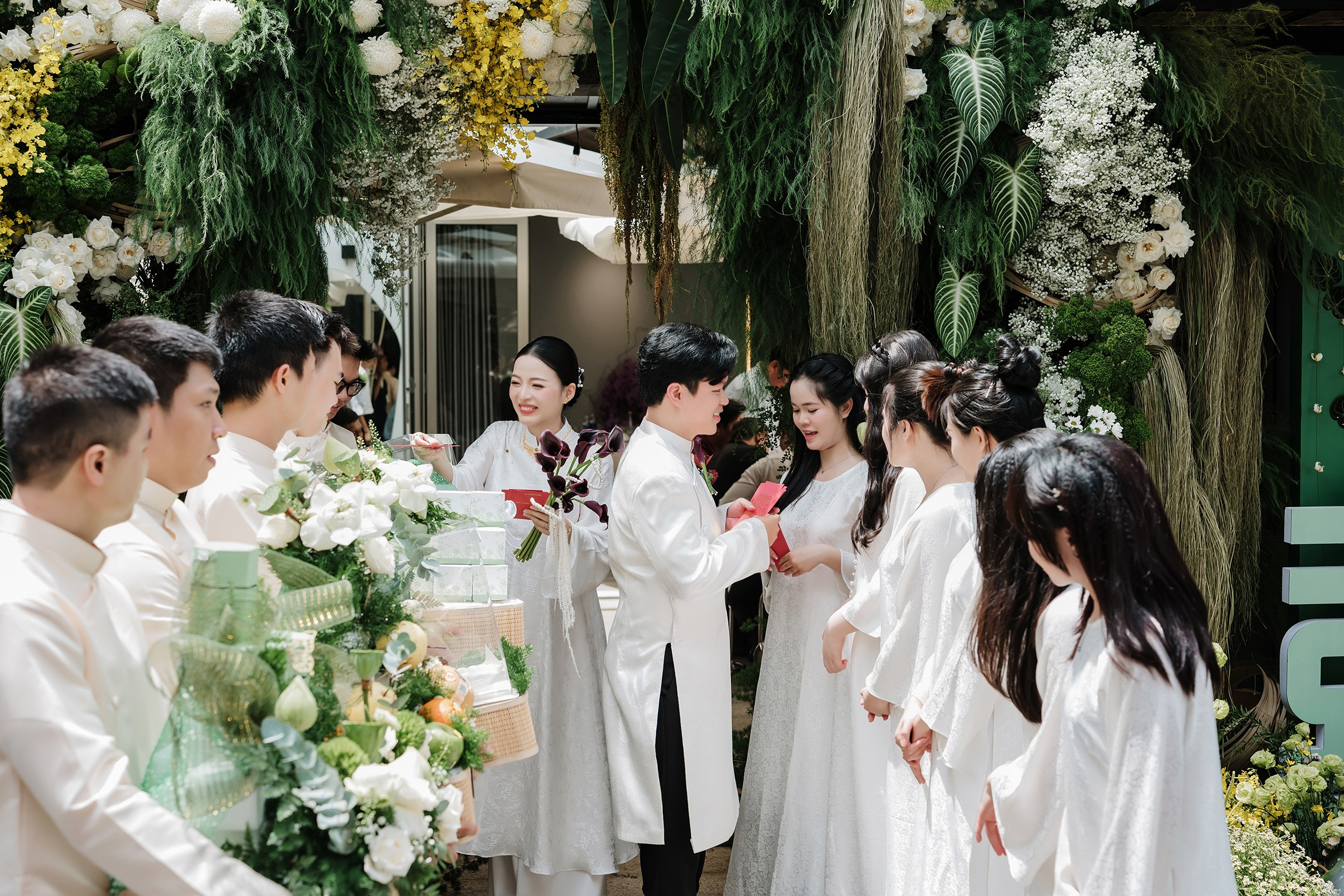 Engagement | NHI + LUAN & LINH + QUY. Saigon Wedding Present | Art Beyond Moments