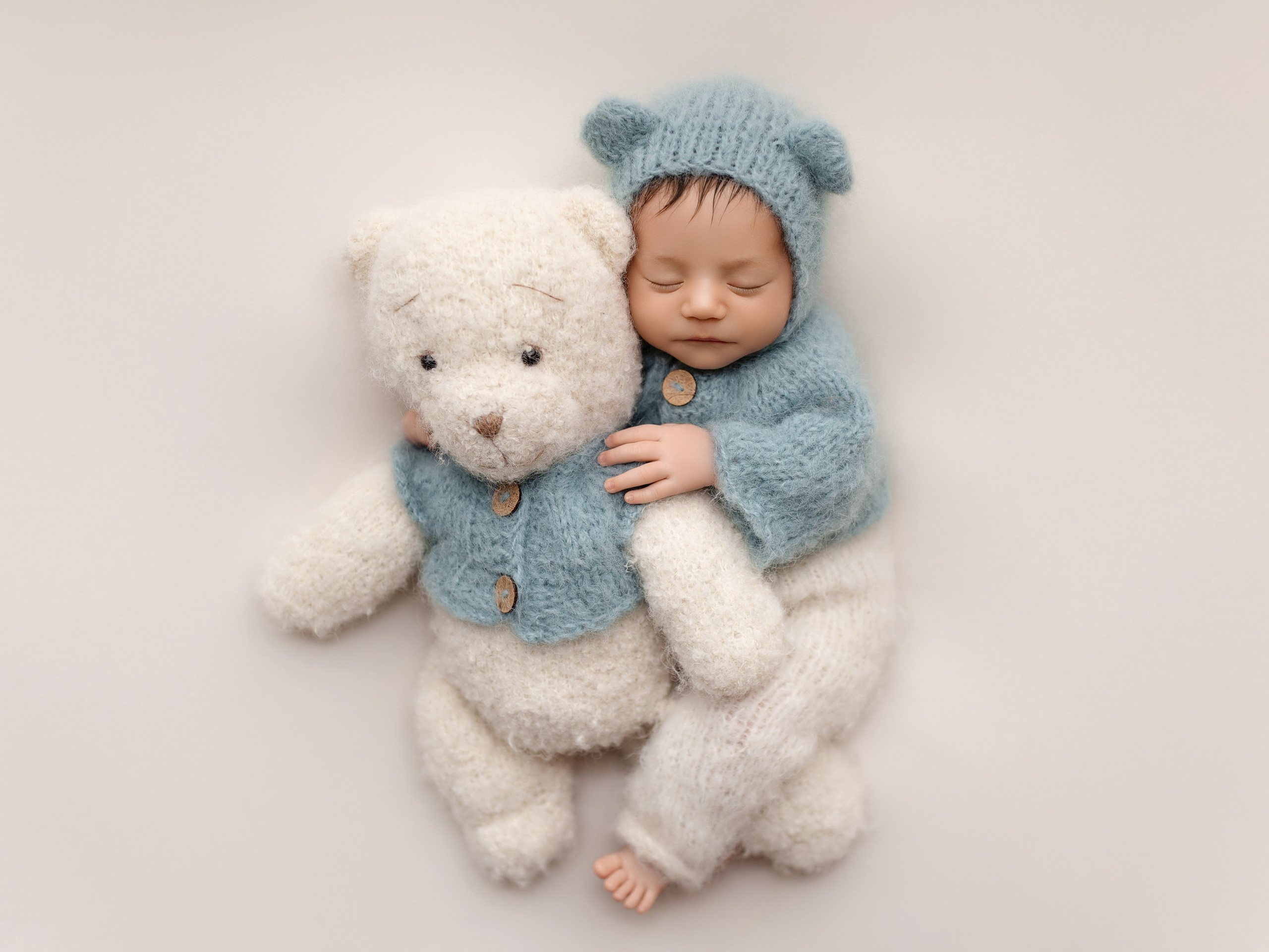 Esu Aleksandra naujagimių ir kudikių fotografė iš Vilniaus