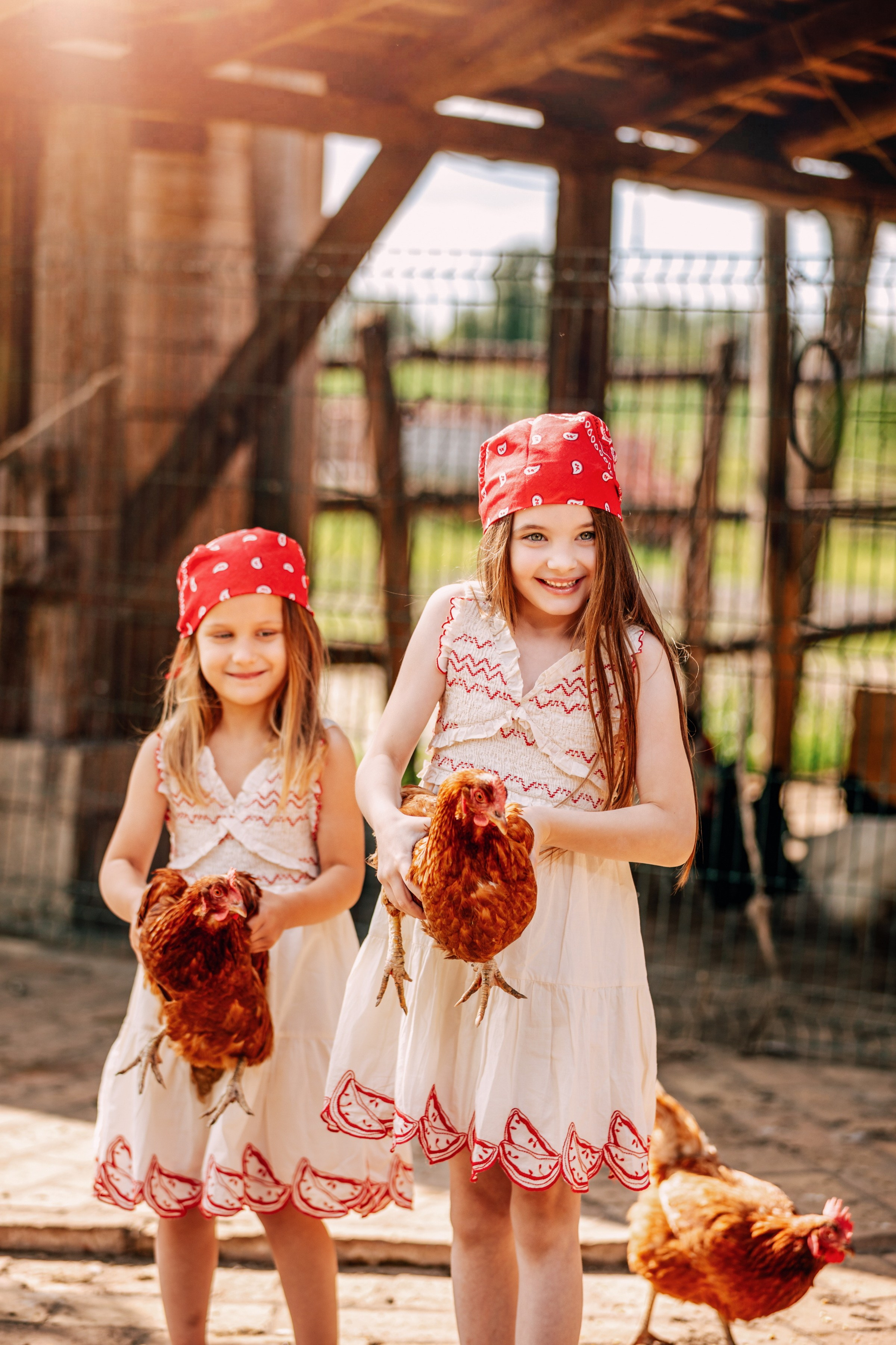 DEČIJA FOTOGRAFISANJA. Fotografi iz Backog Petrovca David i Andrea Stojanovic